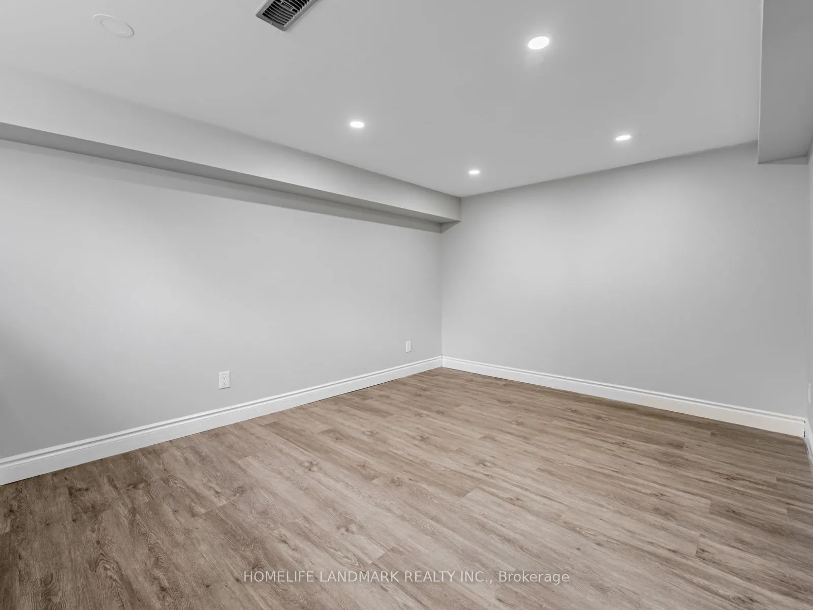 54 Sanford Crescent