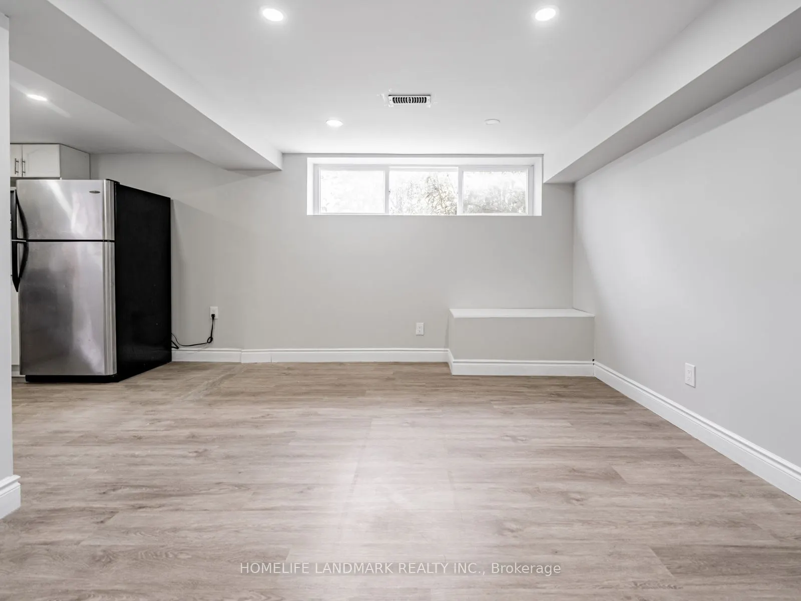 54 Sanford Crescent