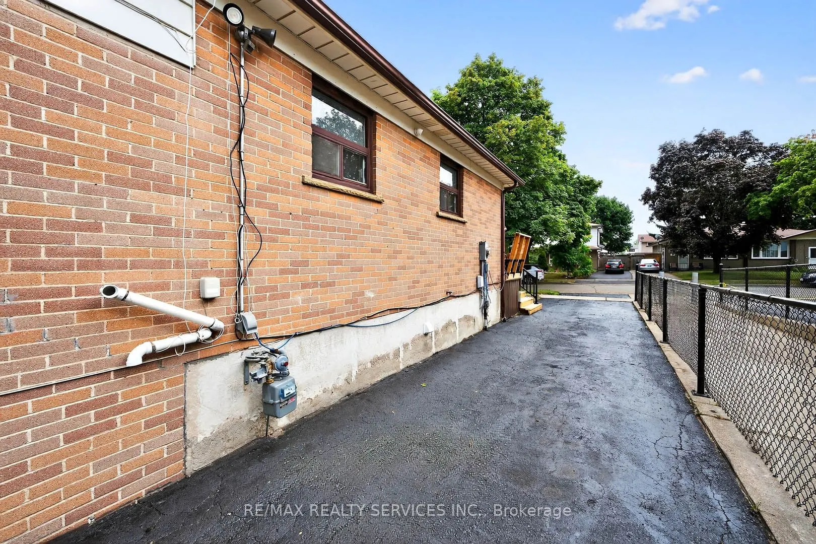 28 Chipwood Crescent