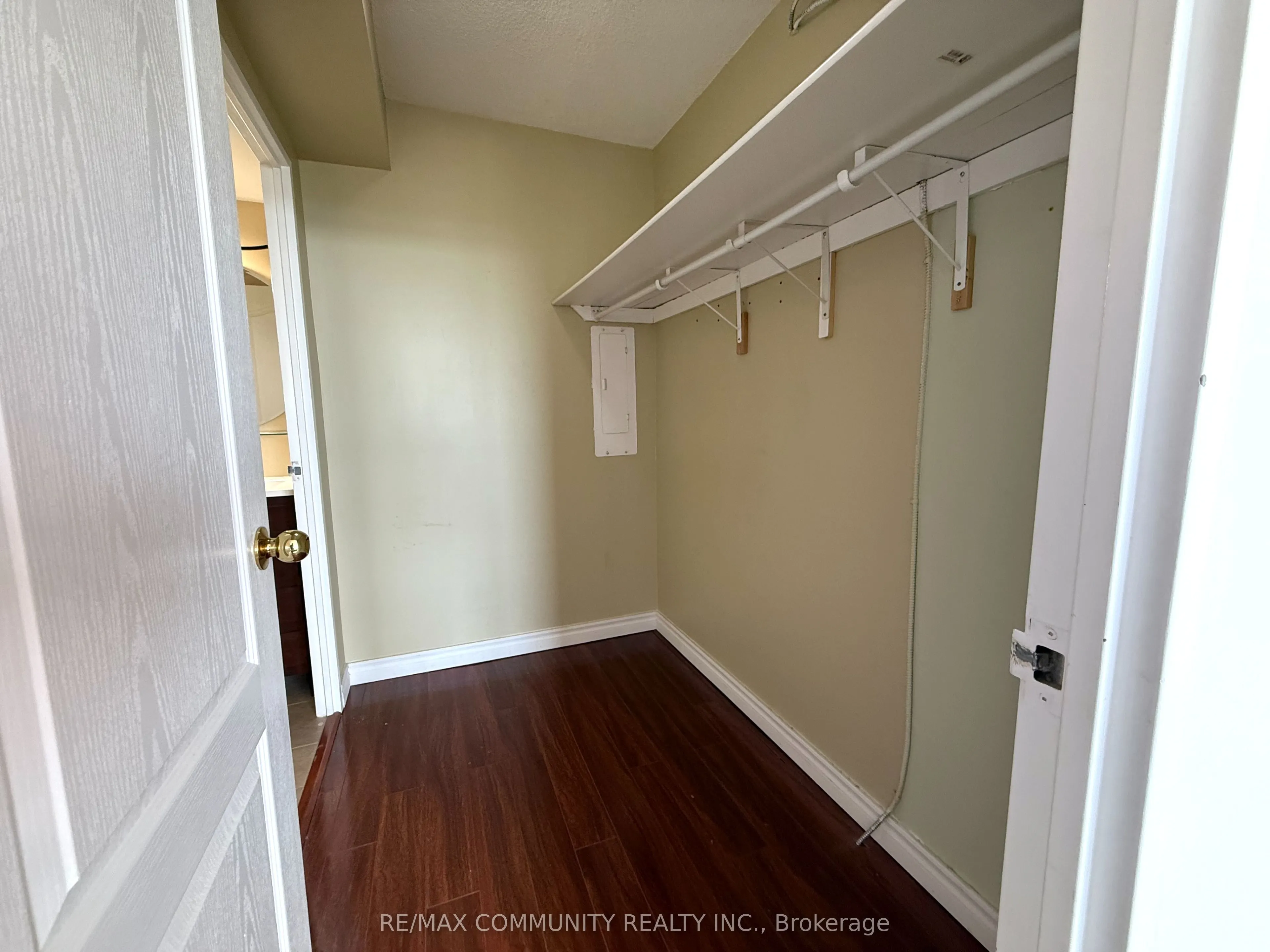 1359 White Oaks Boulevard W, #1506
