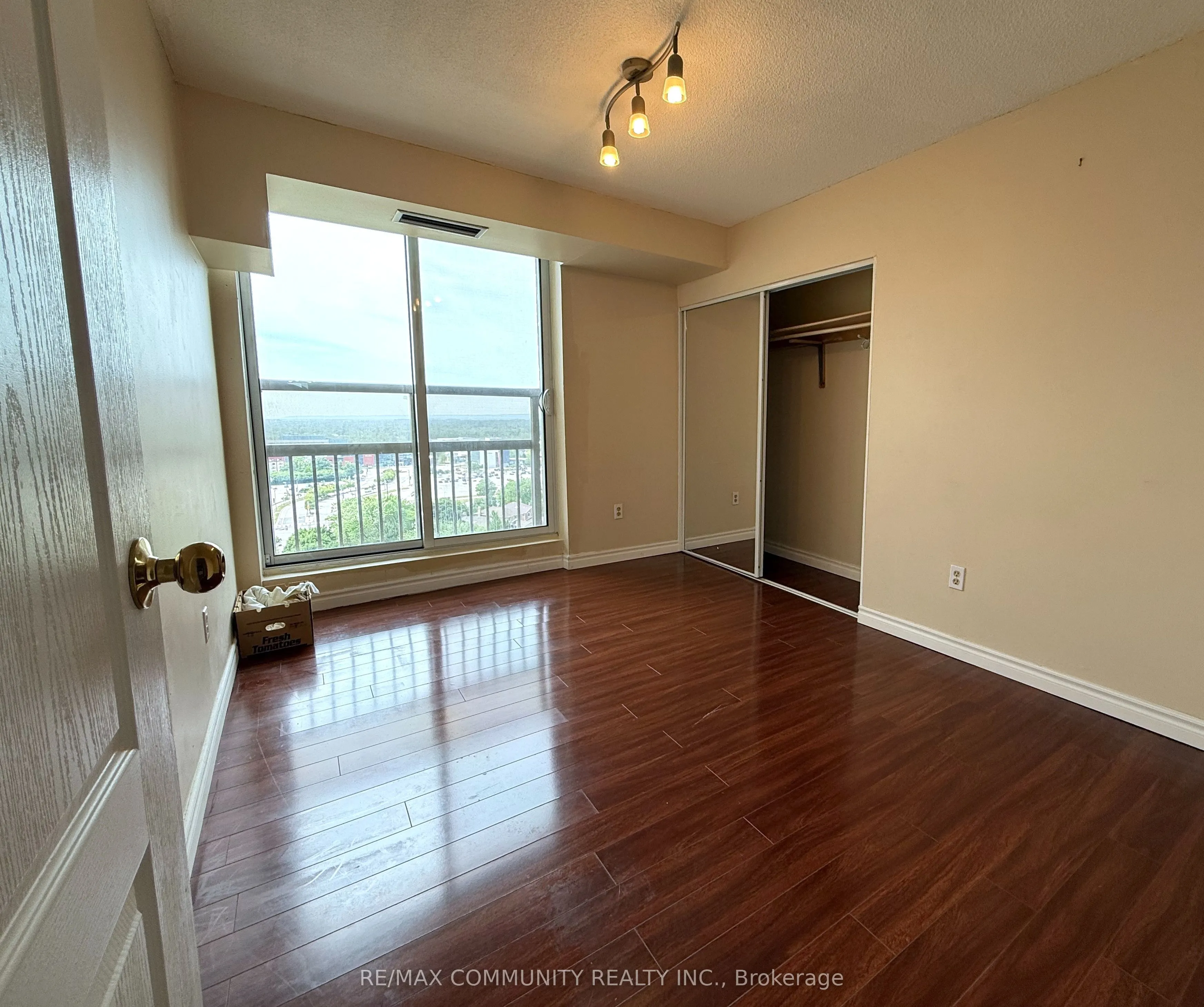 1359 White Oaks Boulevard W, #1506