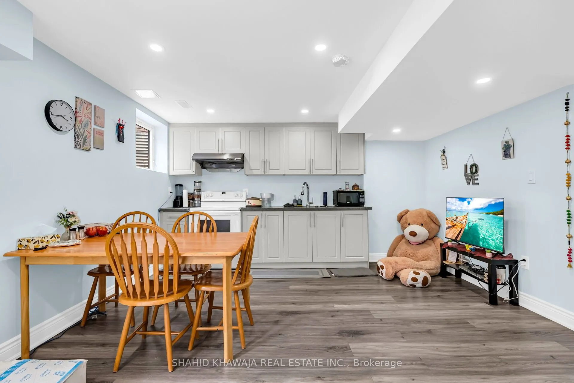 11 Maddybeth Crescent