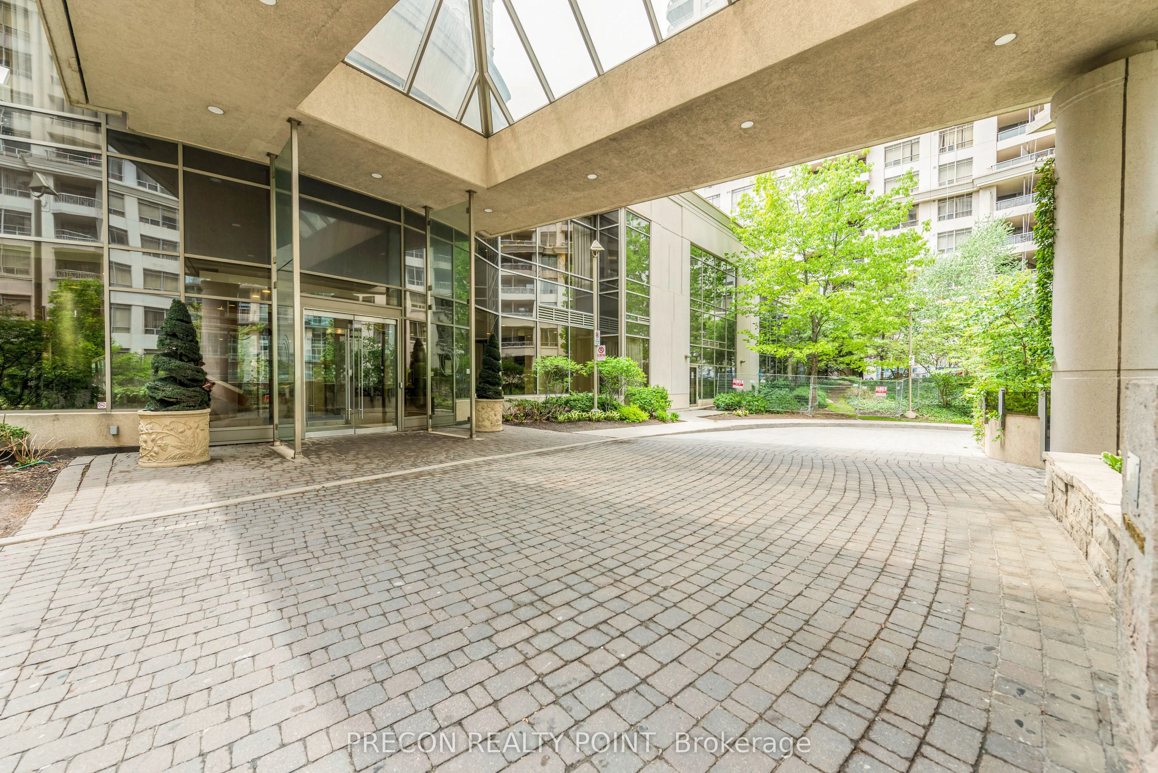 3888 Duke Of York Boulevard, #1719