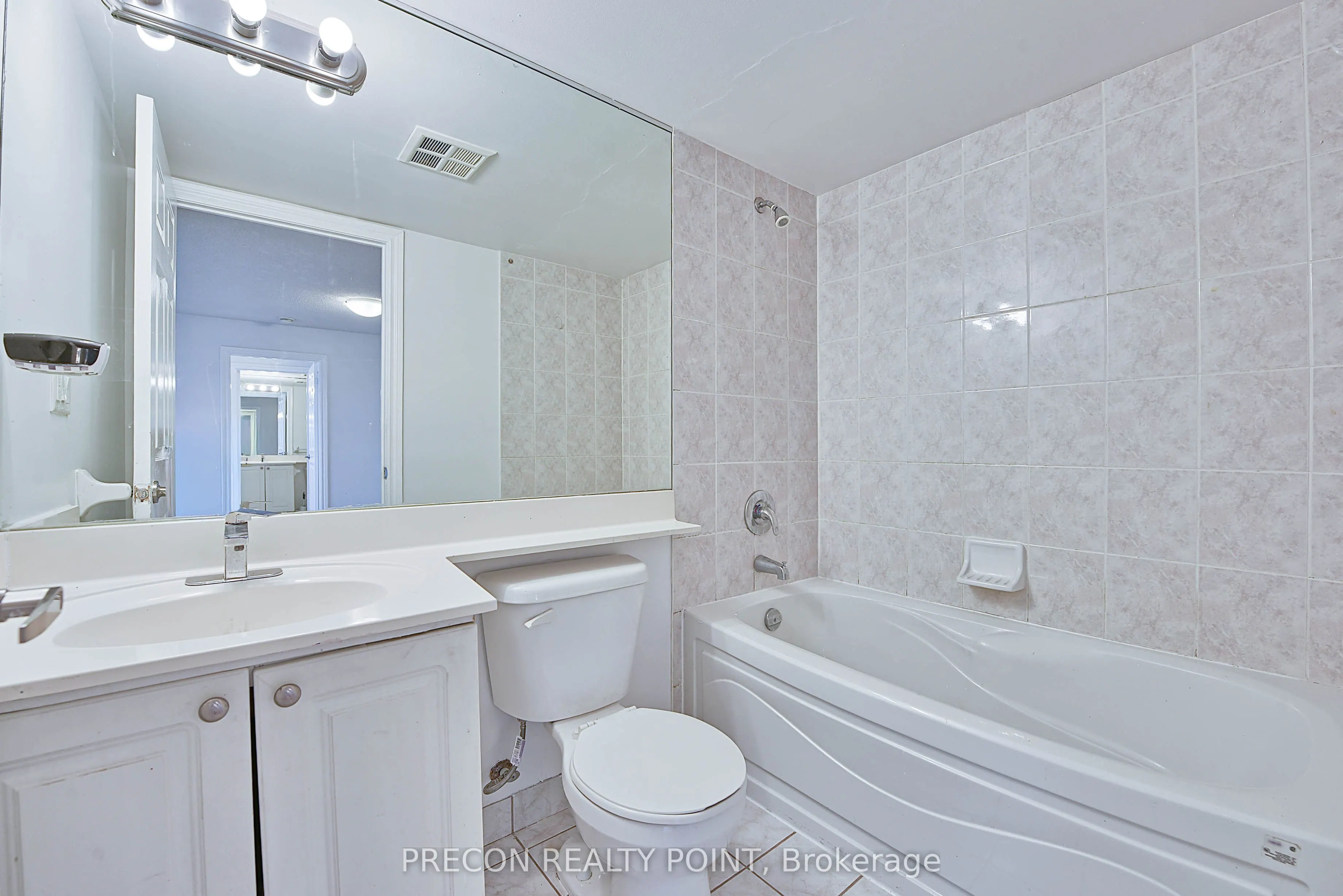 3888 Duke Of York Boulevard, #1719