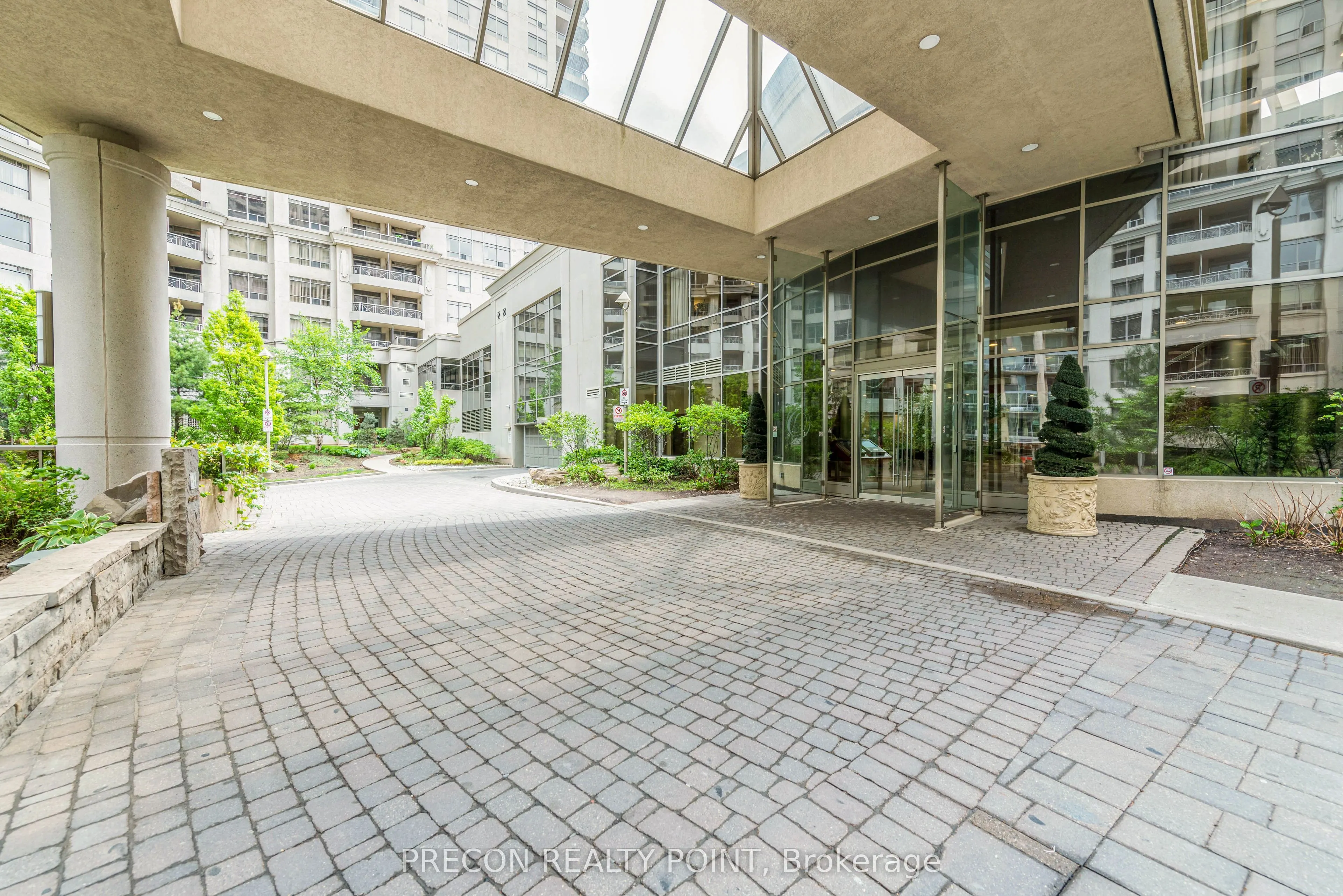 3888 Duke Of York Boulevard, #1719