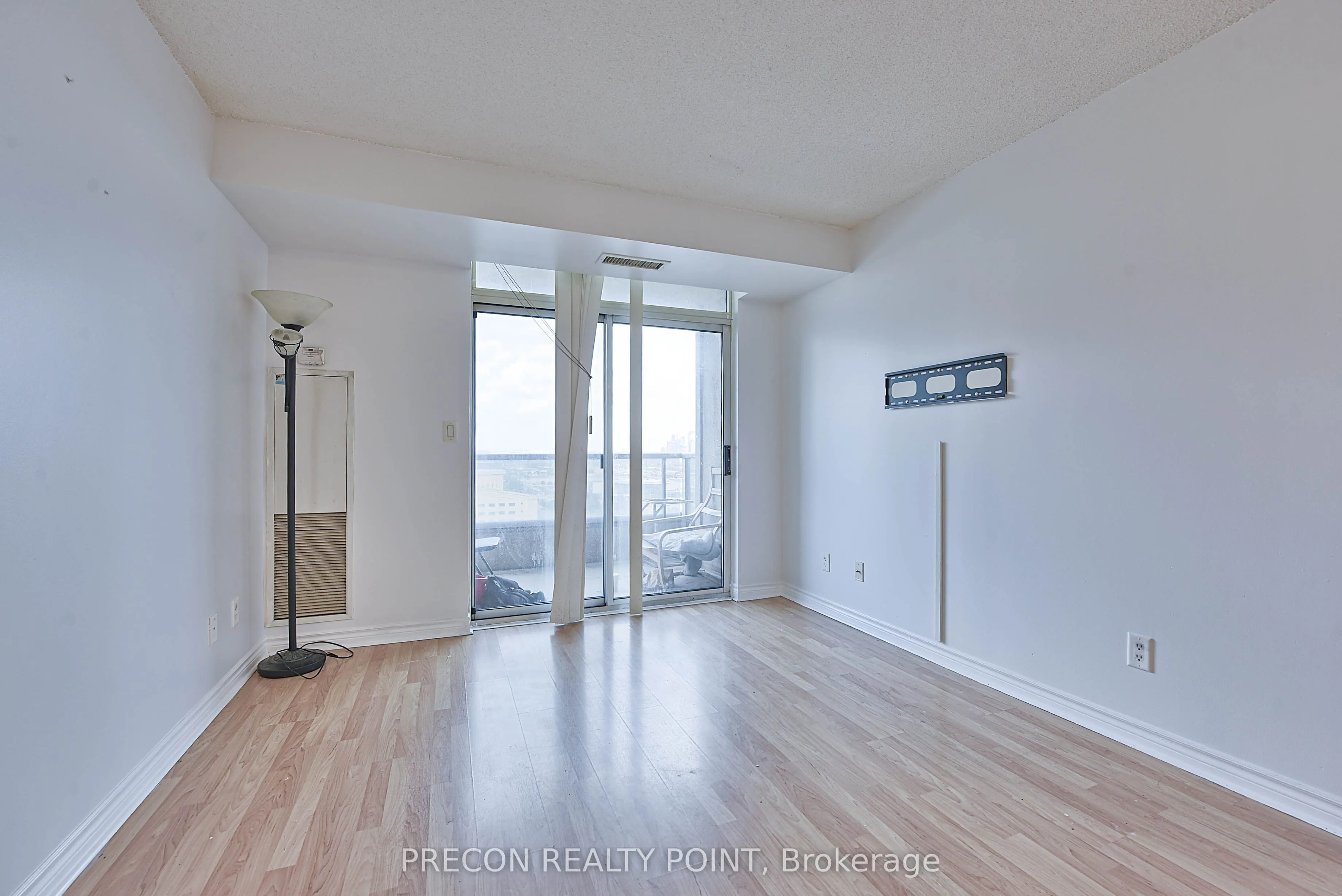 3888 Duke Of York Boulevard, #1719