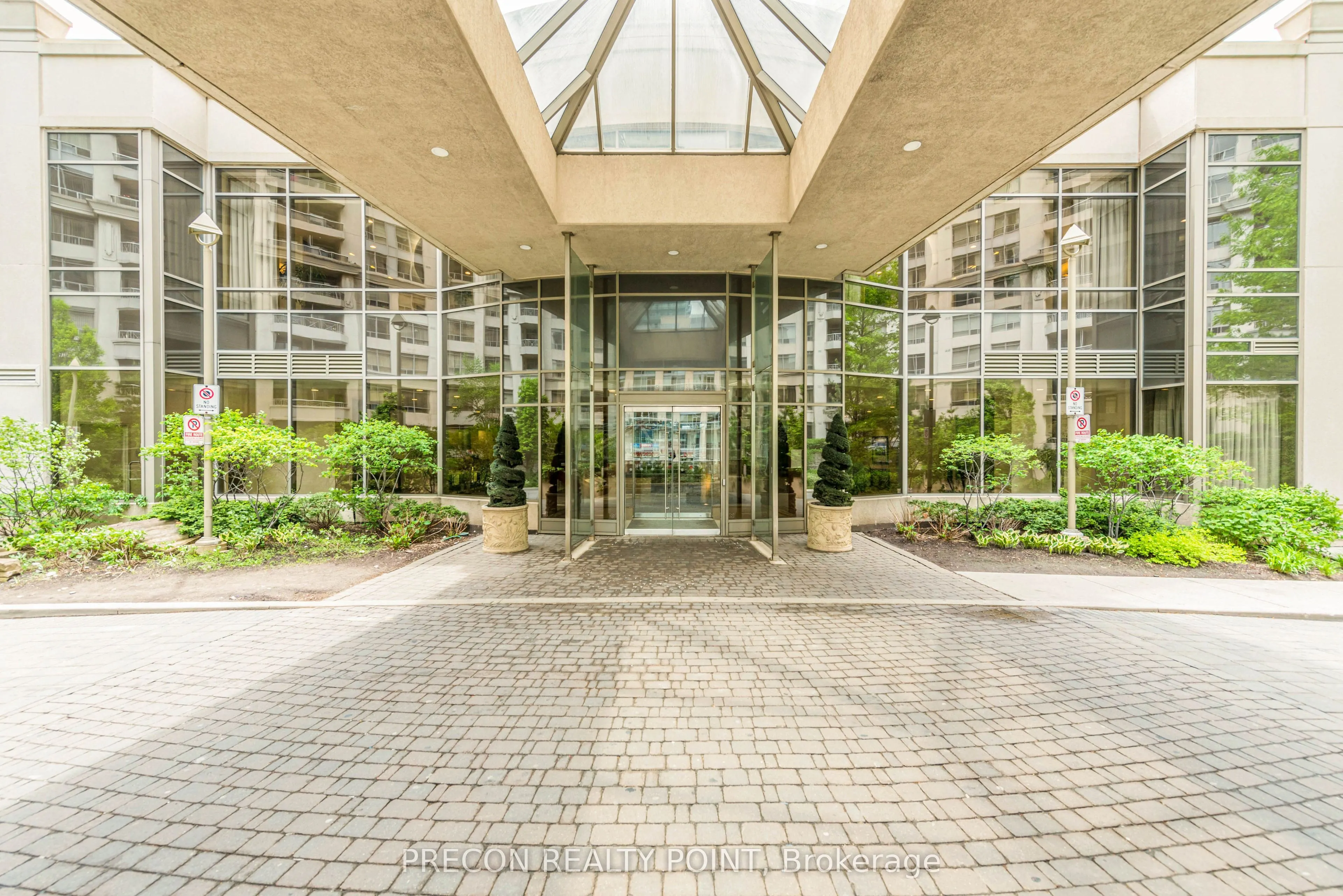 3888 Duke Of York Boulevard, #1719