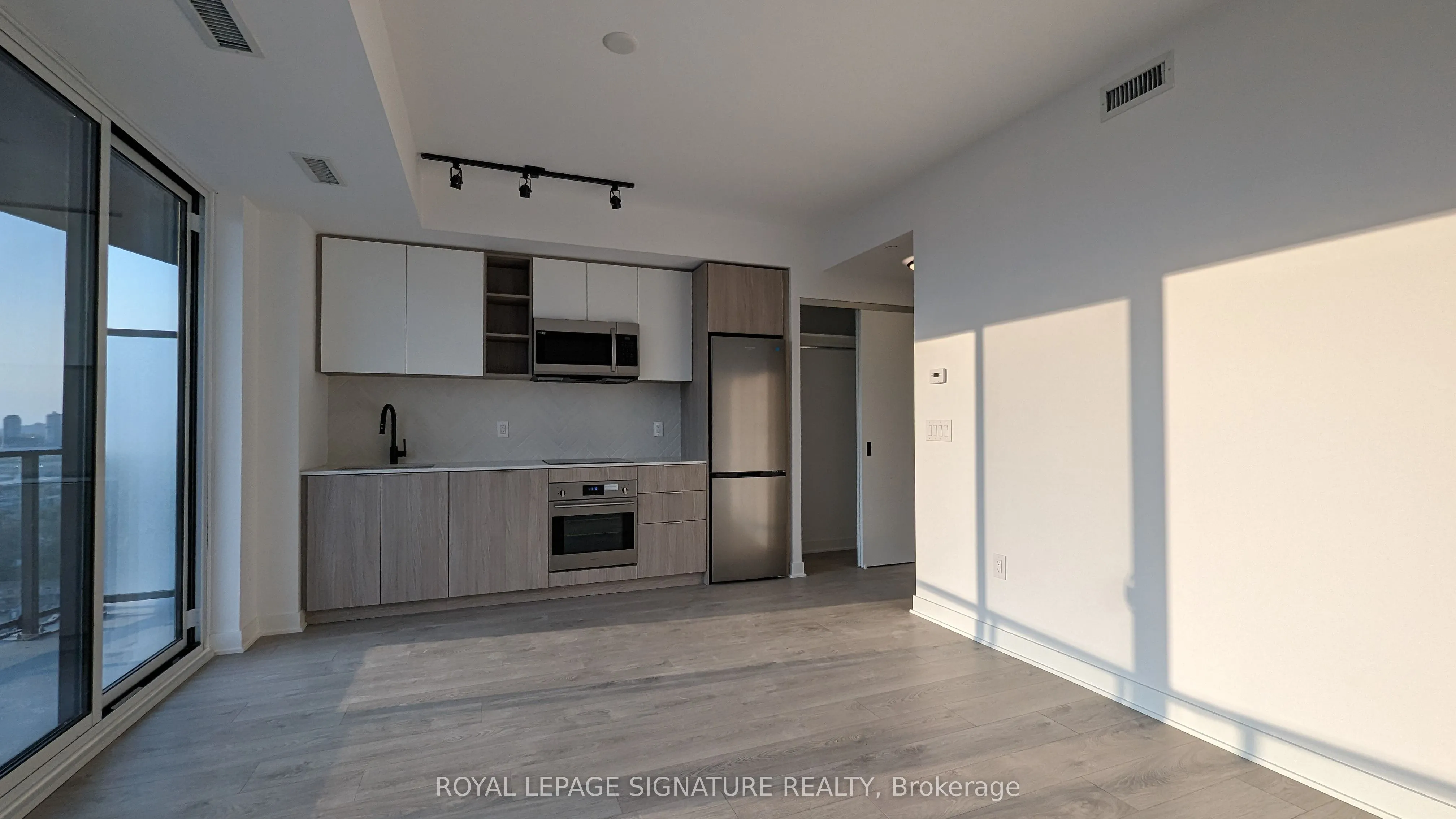 36 Zorra Street, #2310