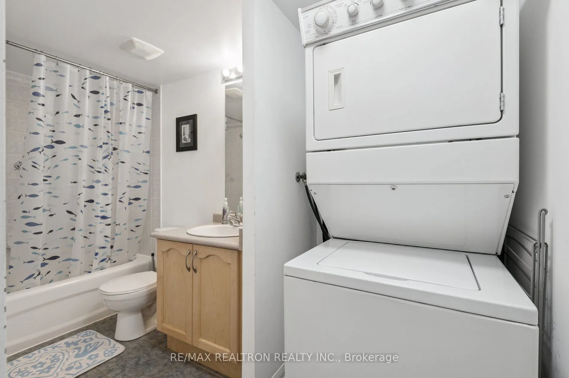 65 George Appleton Way, #2070