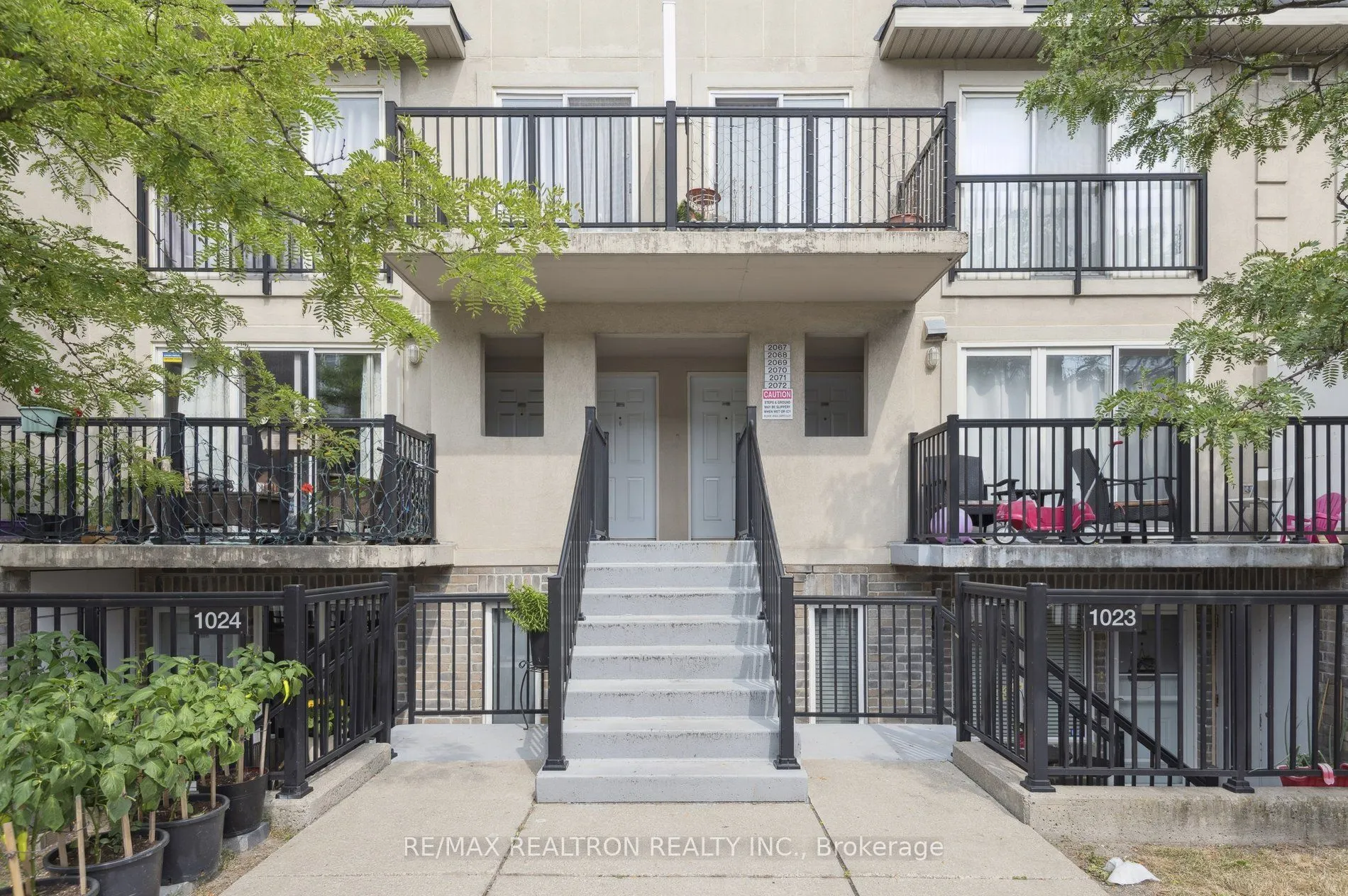 65 George Appleton Way, #2070