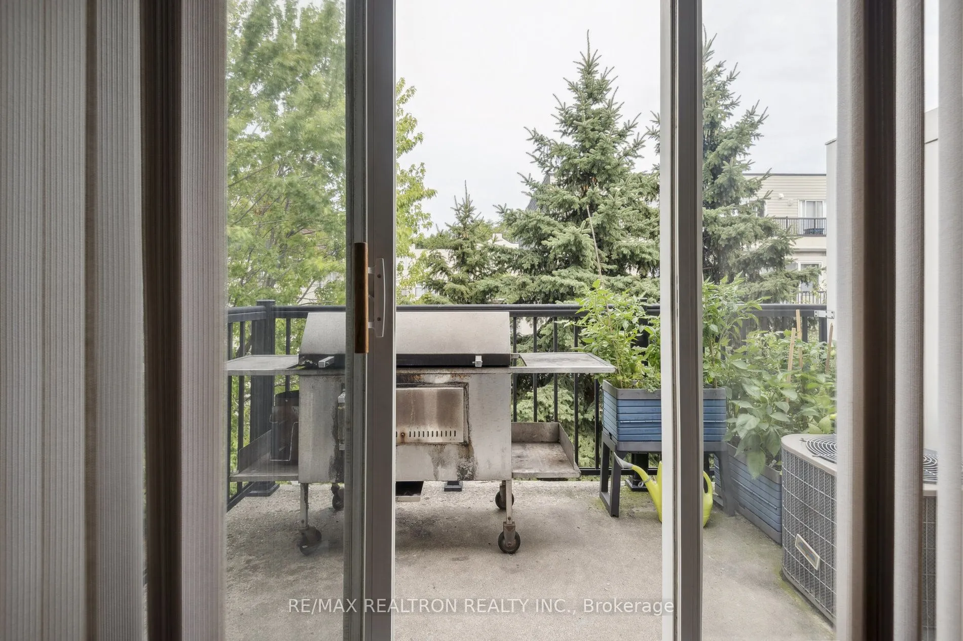 65 George Appleton Way, #2070