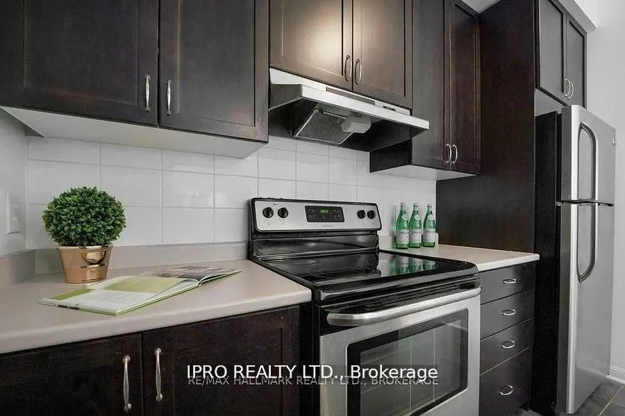 2891 Rio Court, #111