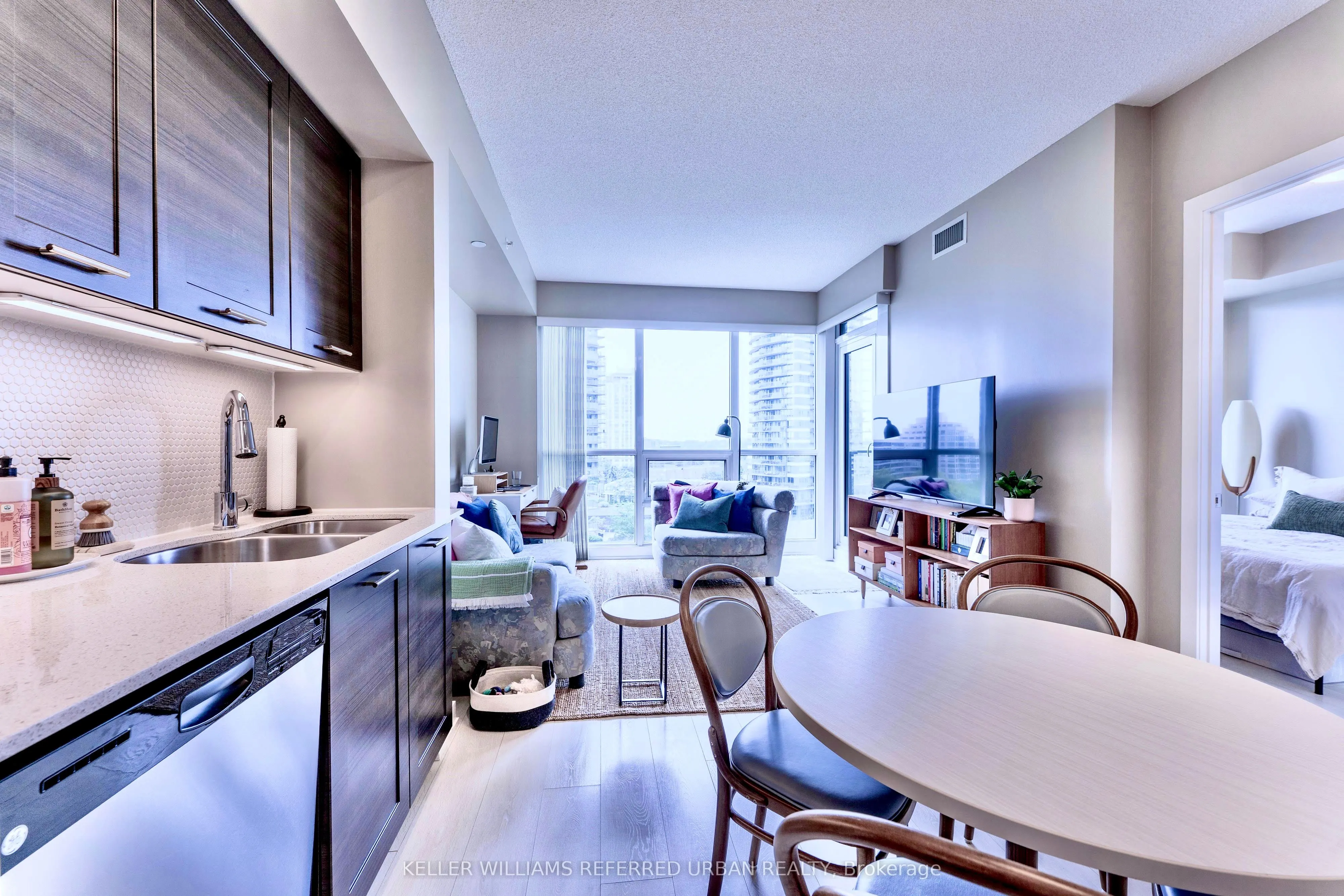 2212 Lake Shore Boulevard W, #1005