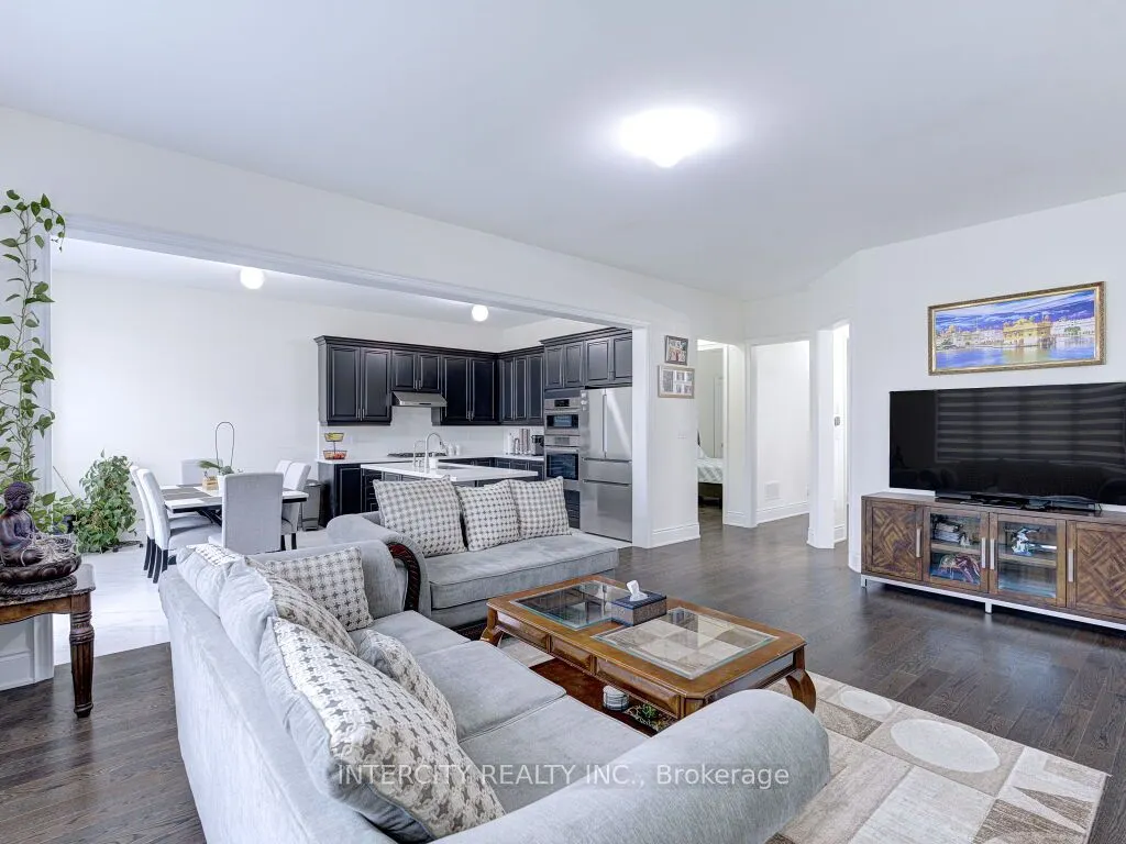58 Dotchson Avenue
