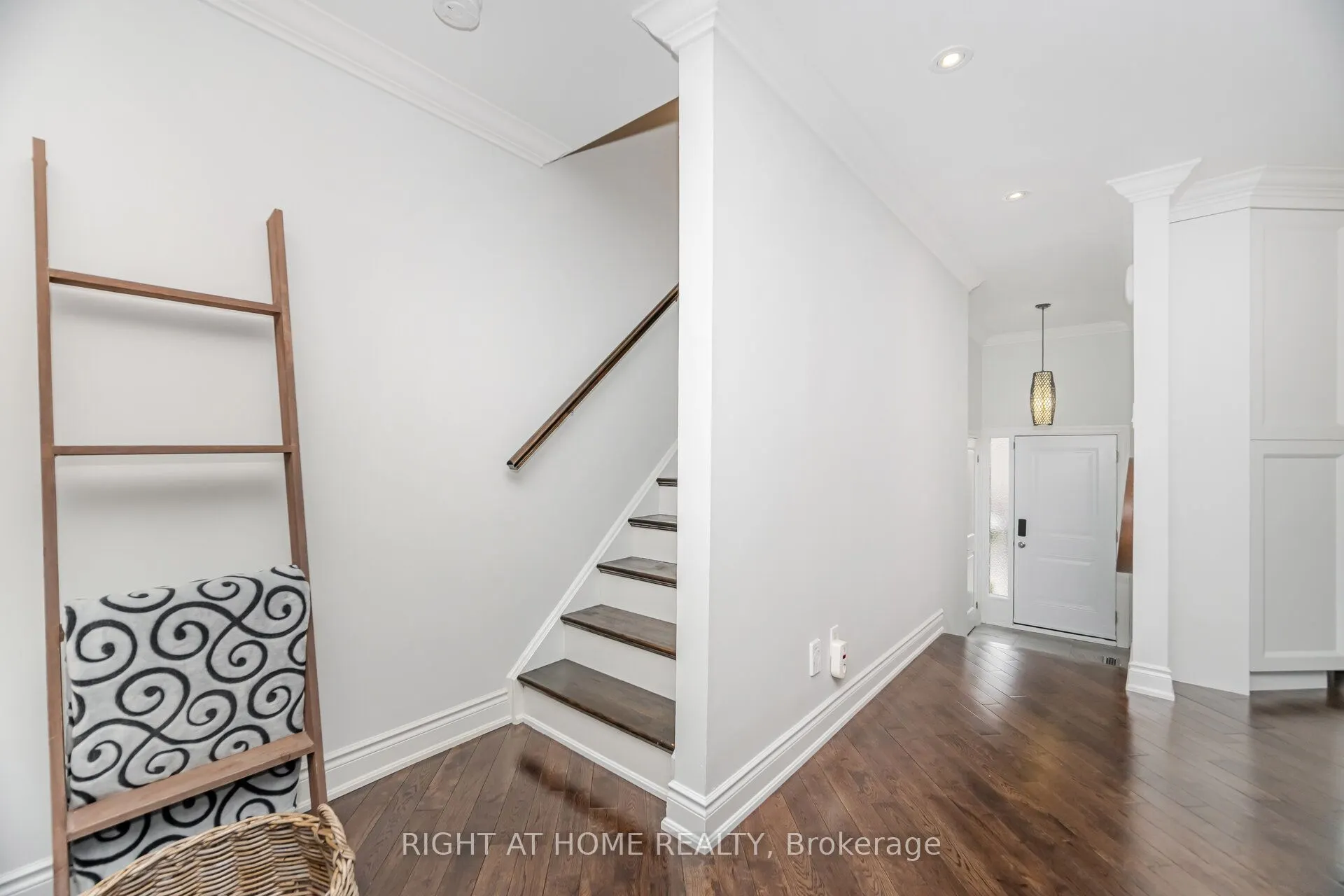 1520 Sixth Line, #20
