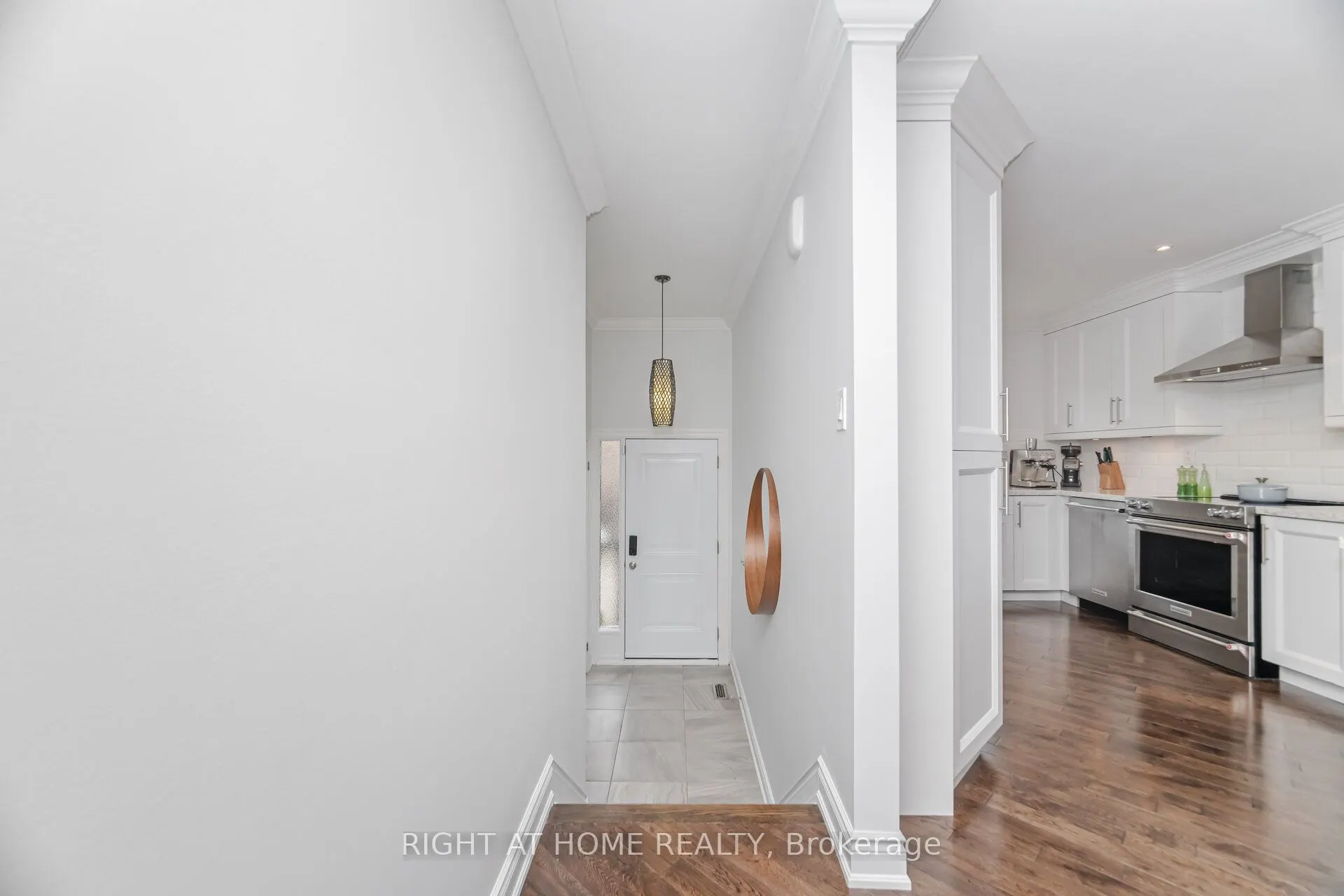 1520 Sixth Line, #20