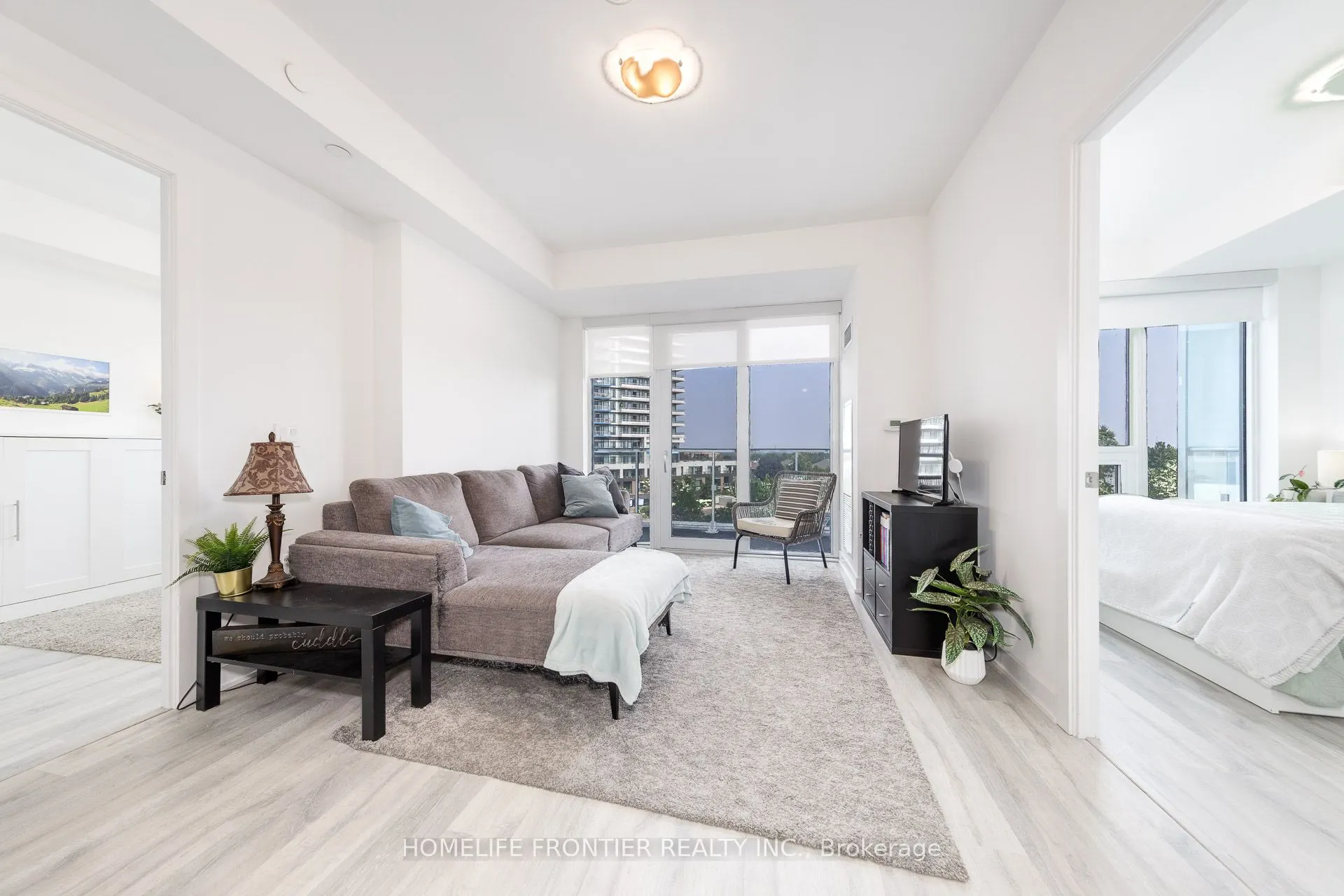 4655 Metcalfe Avenue, #406