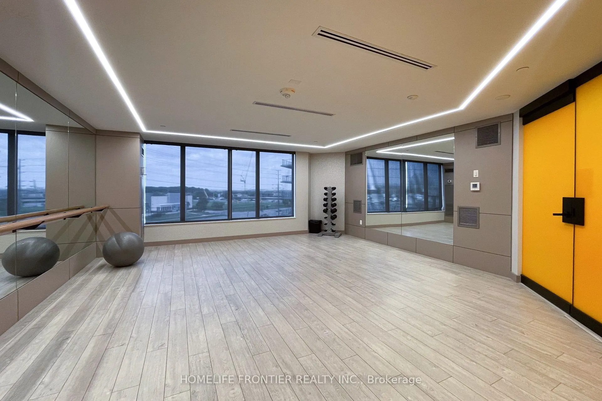 4655 Metcalfe Avenue, #406