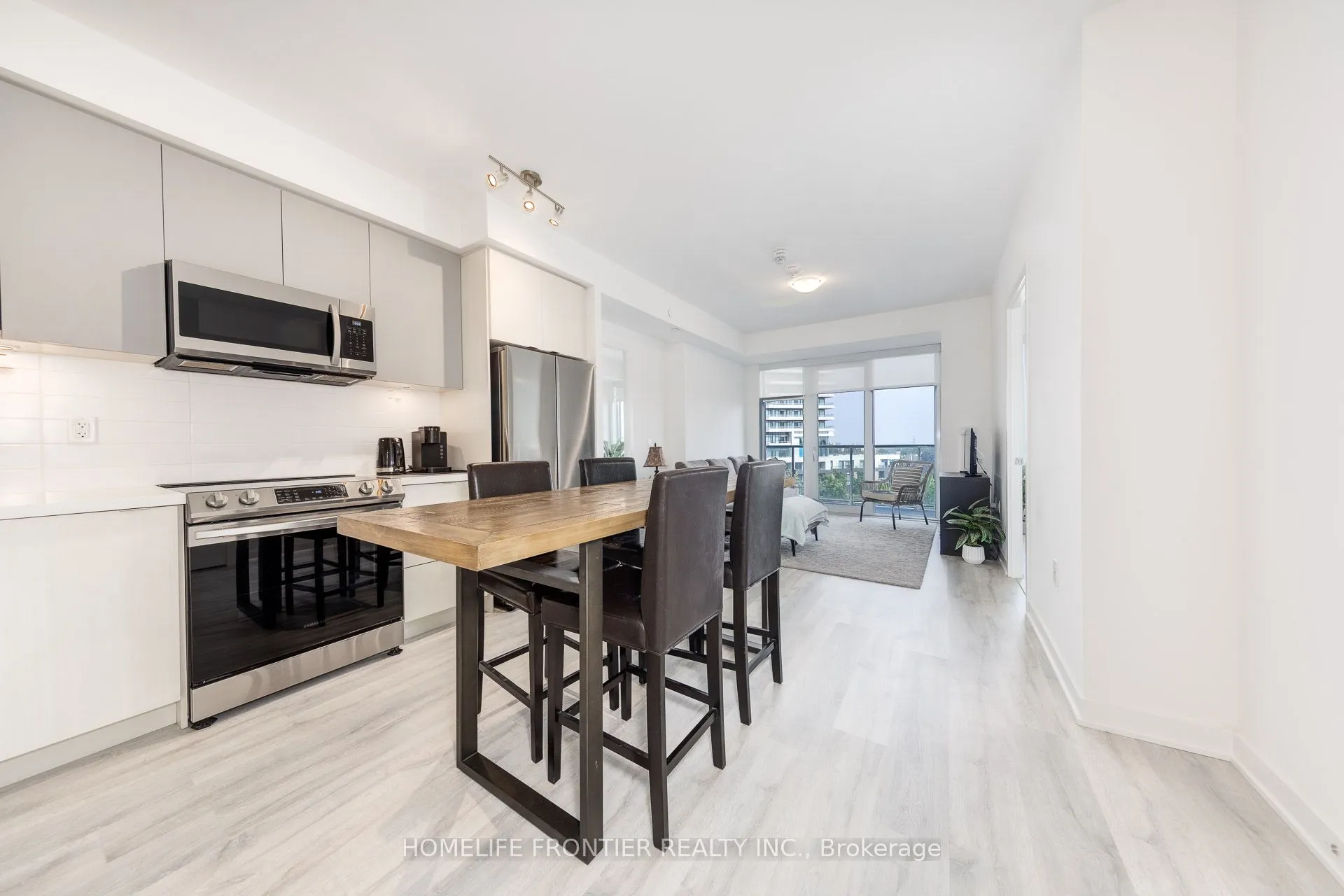 4655 Metcalfe Avenue, #406