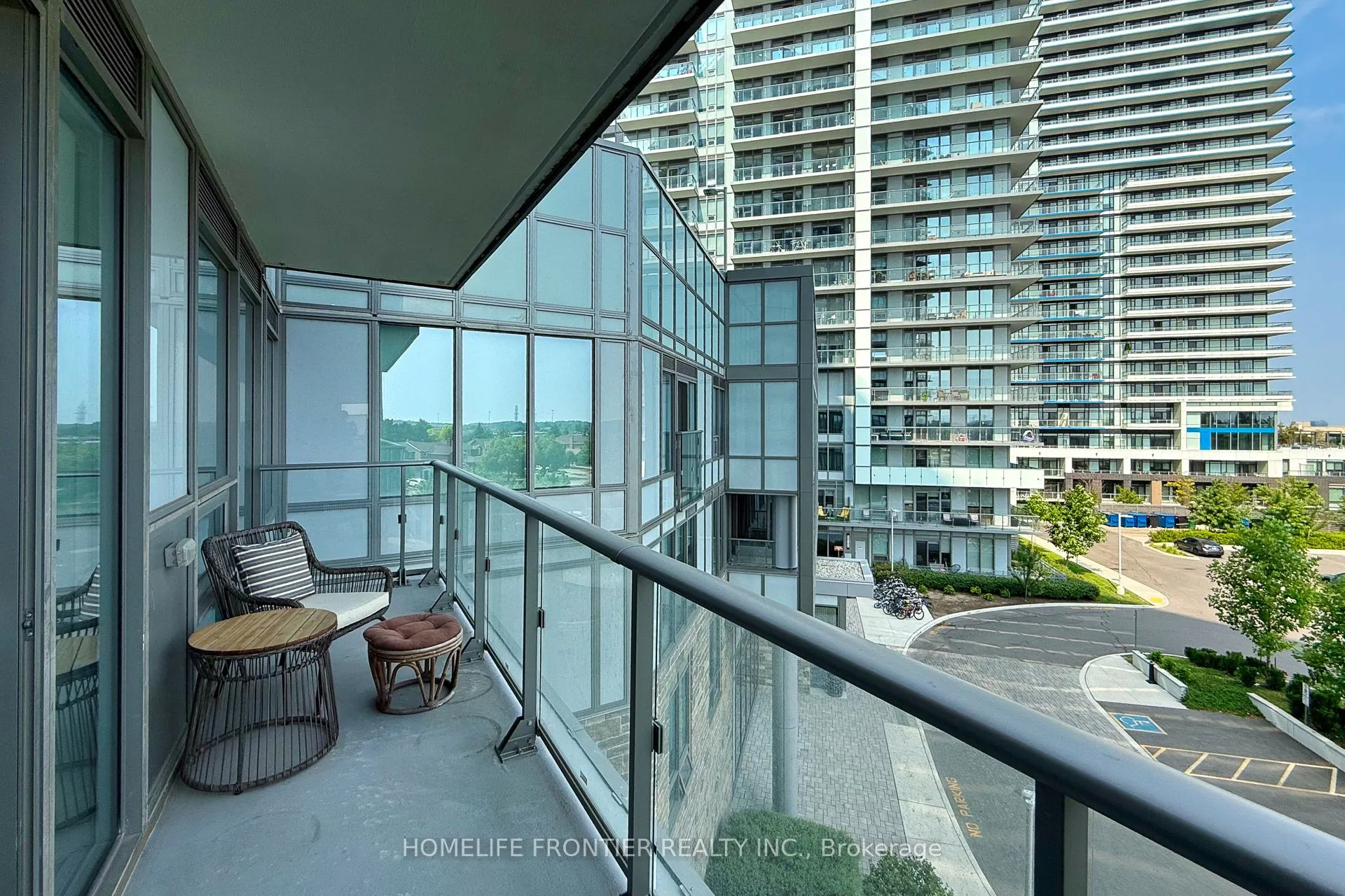 4655 Metcalfe Avenue, #406