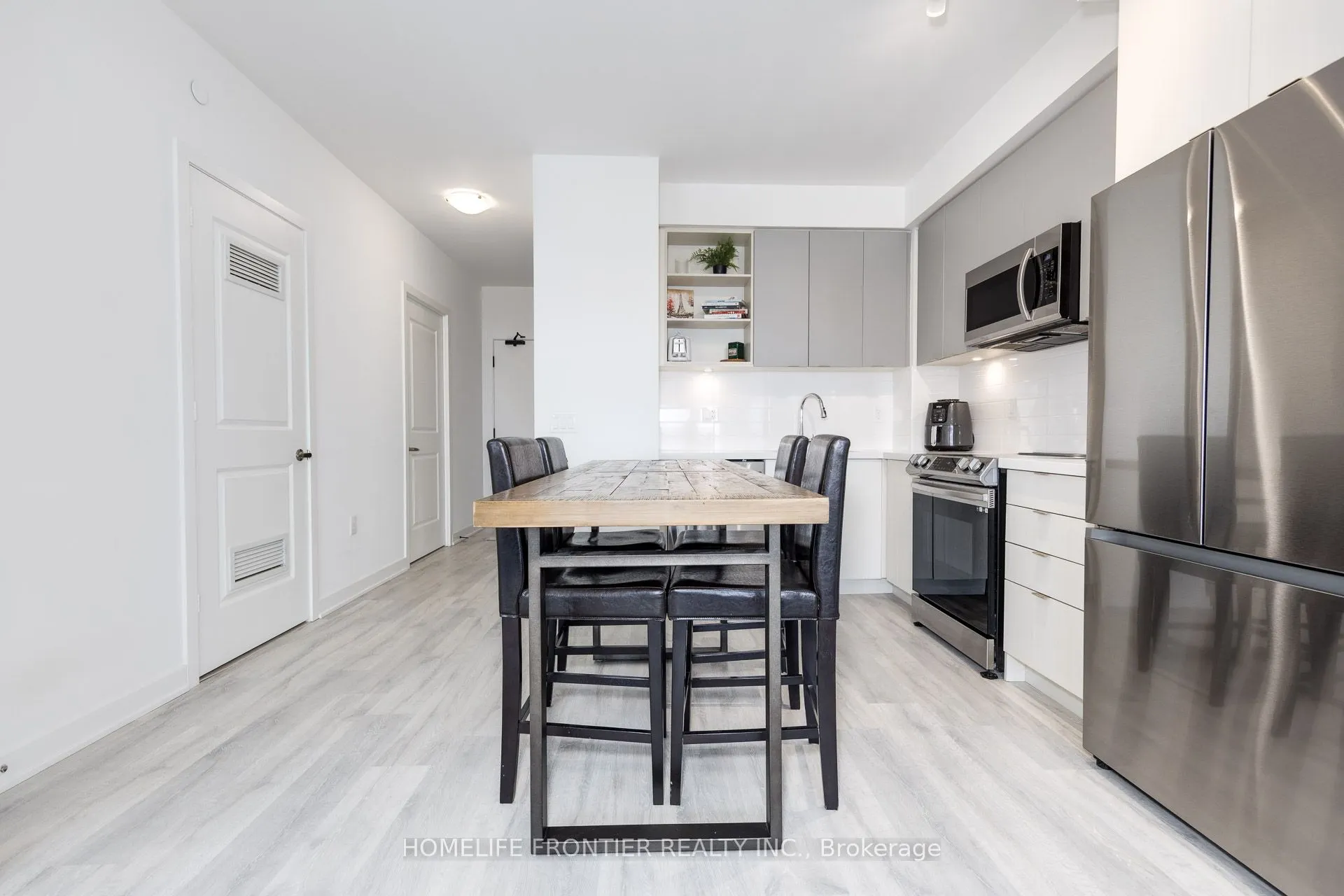 4655 Metcalfe Avenue, #406
