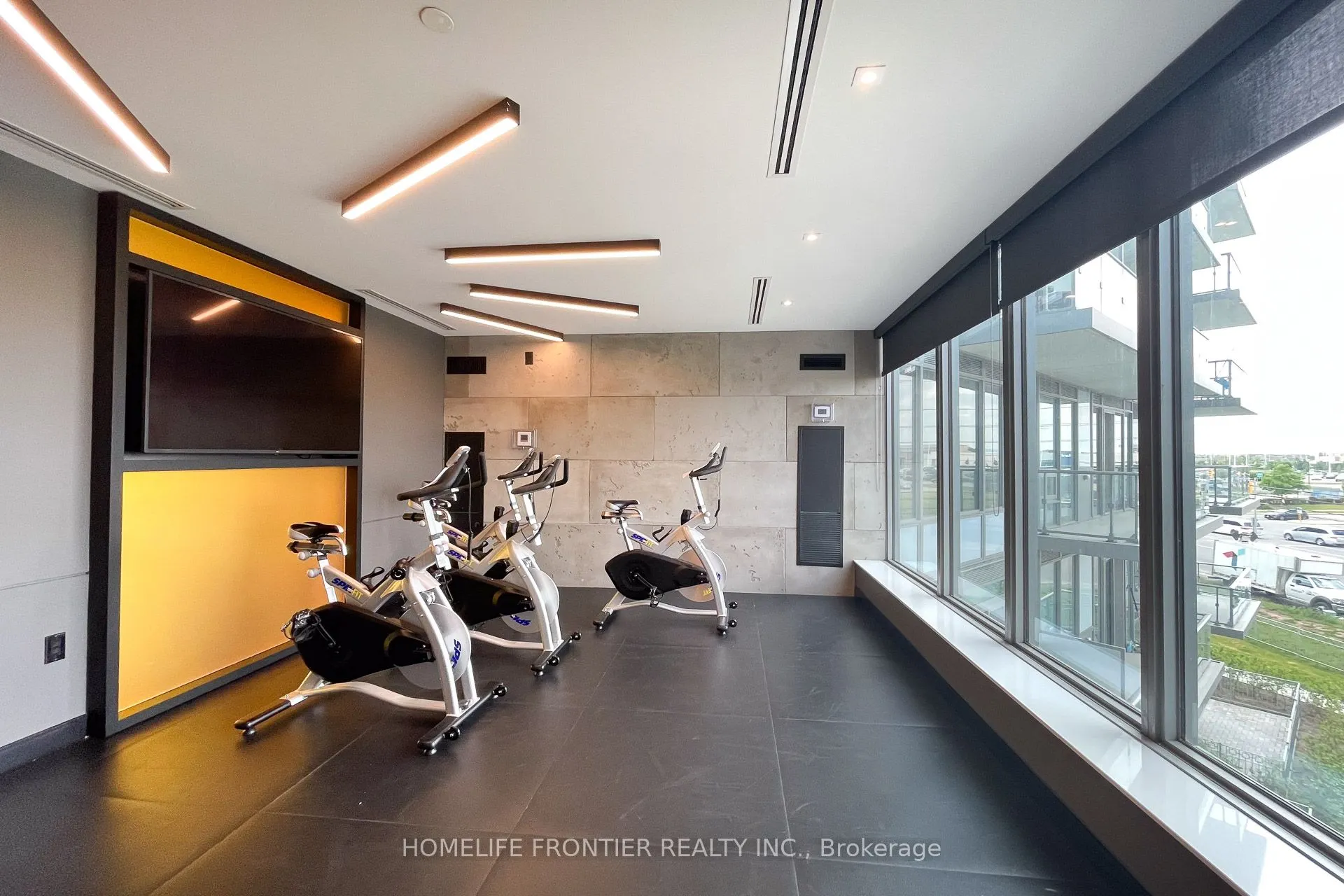 4655 Metcalfe Avenue, #406