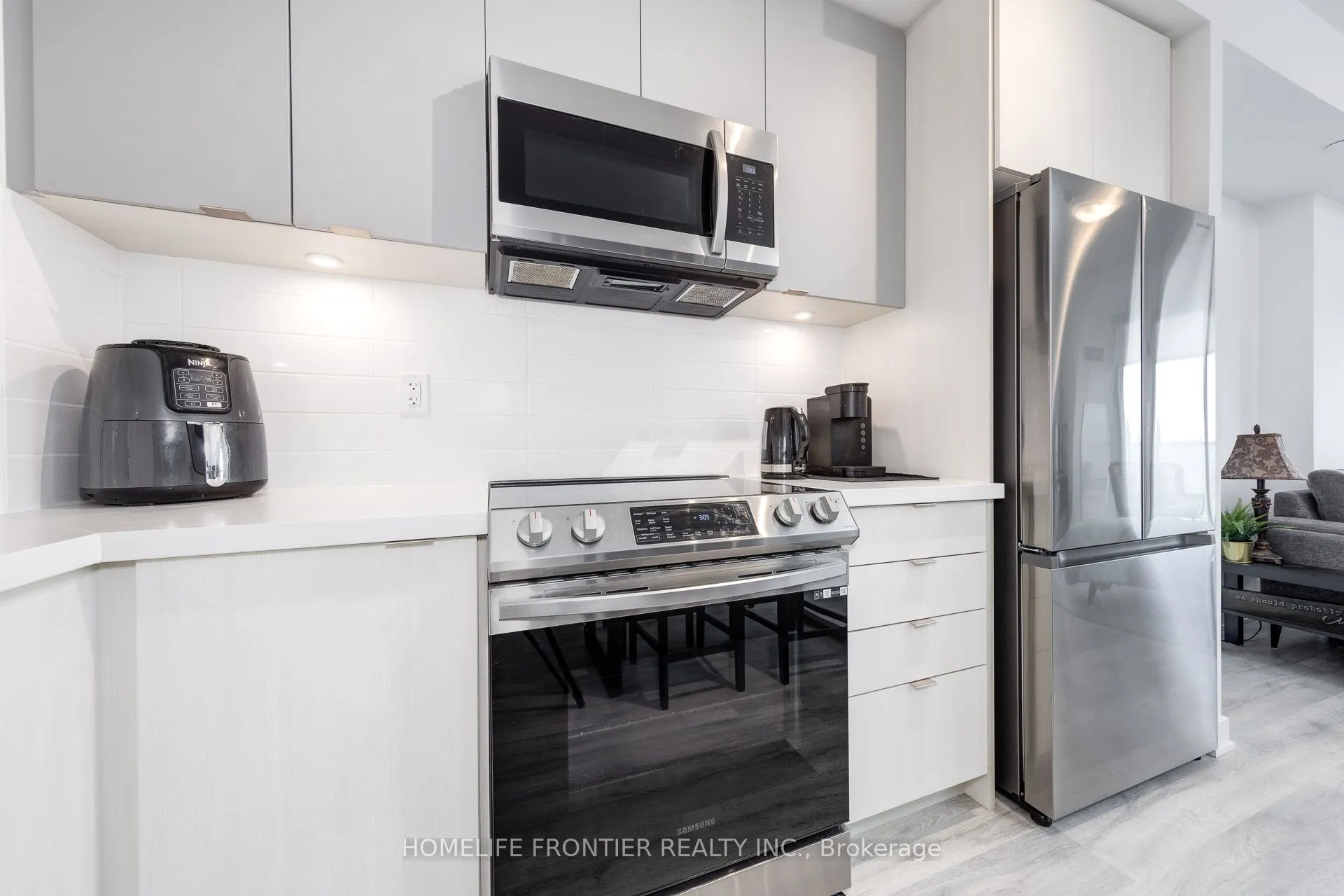 4655 Metcalfe Avenue, #406