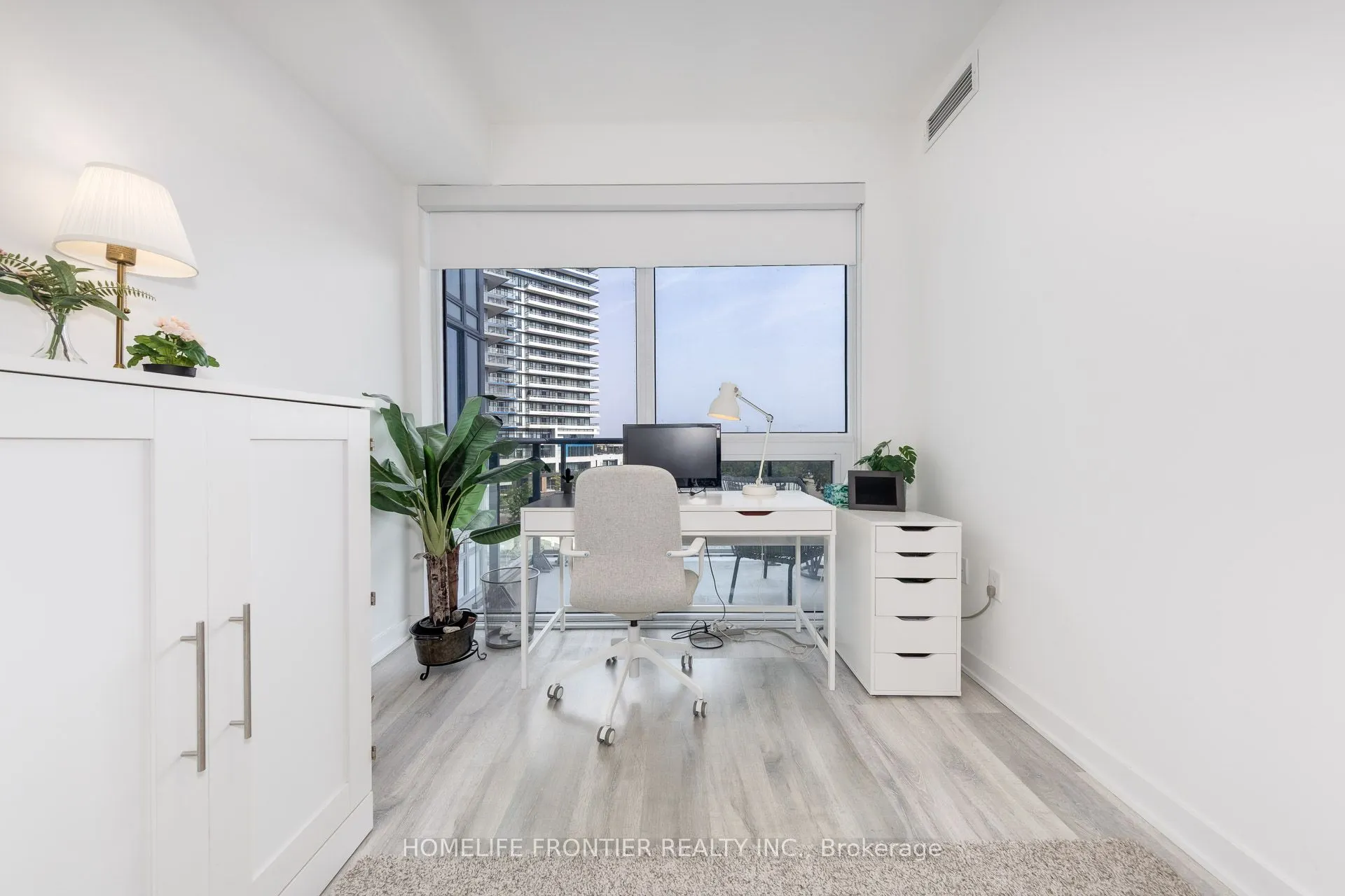 4655 Metcalfe Avenue, #406