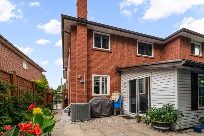 94 Bremen Lane