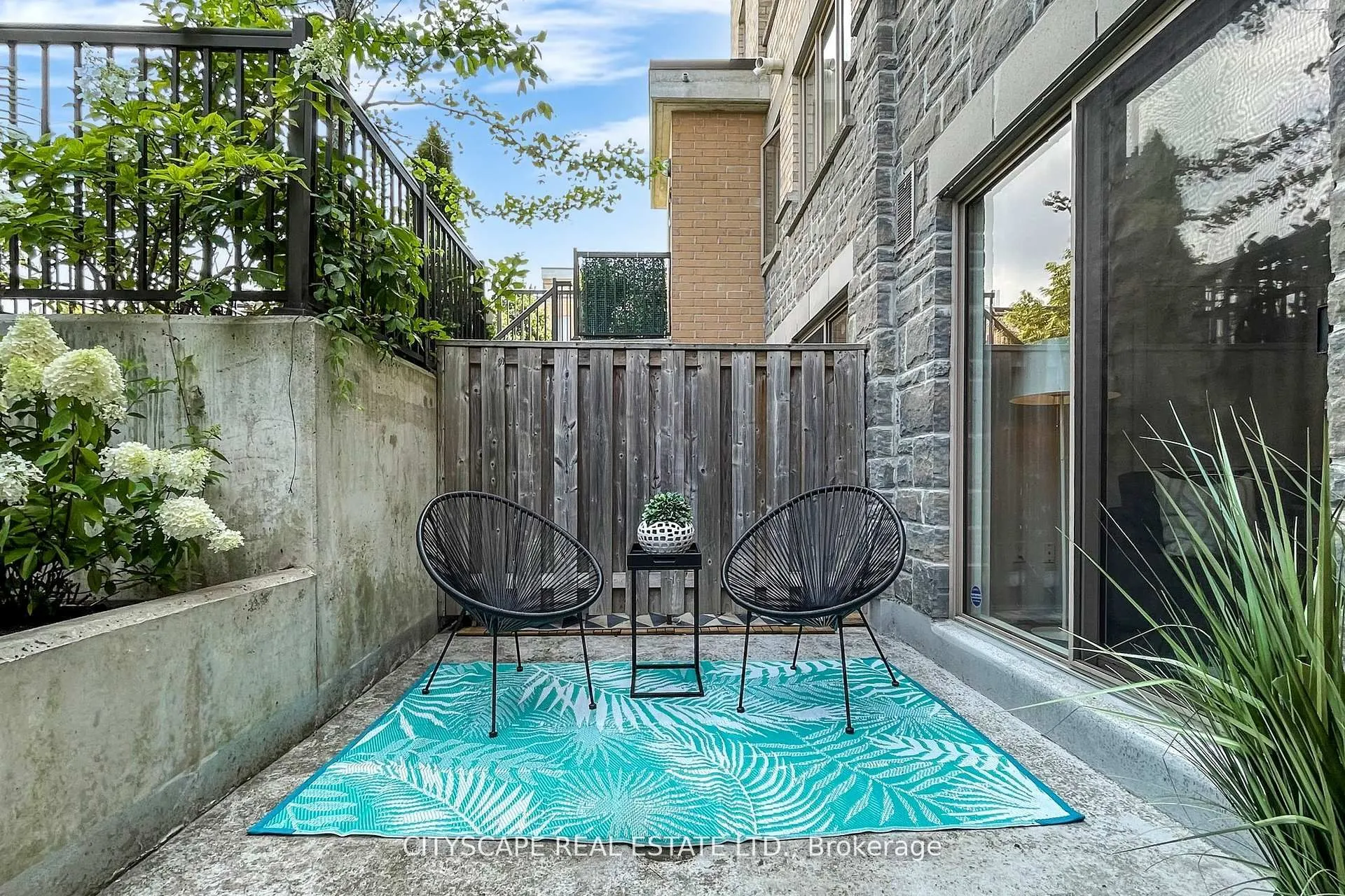 10 Foundry Avenue, #135