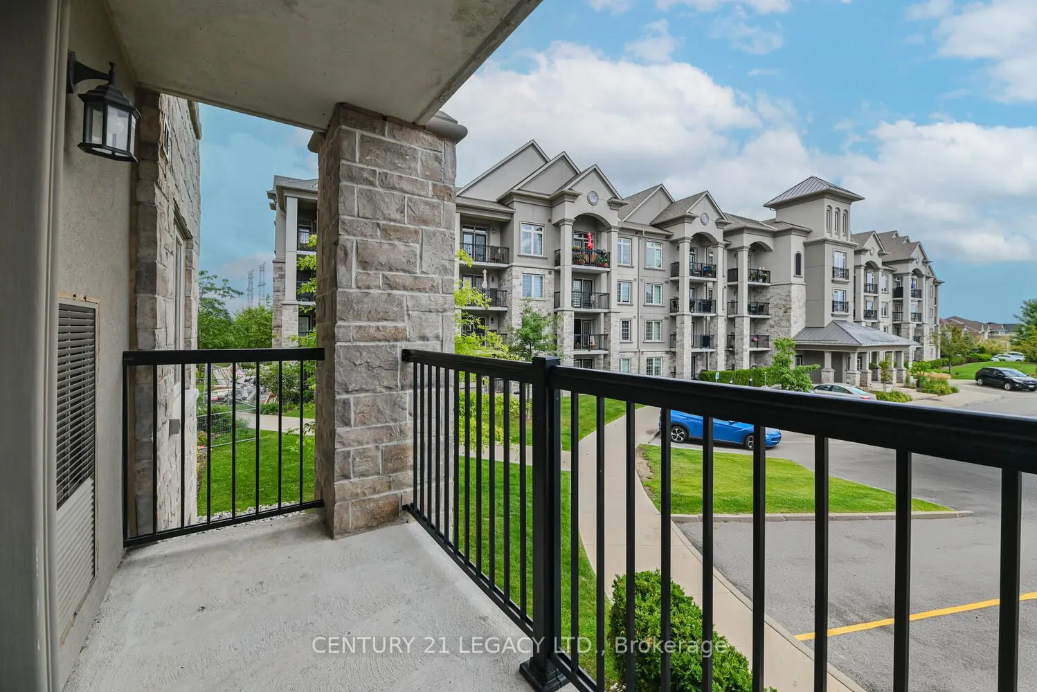 1460 Main Street E, #214