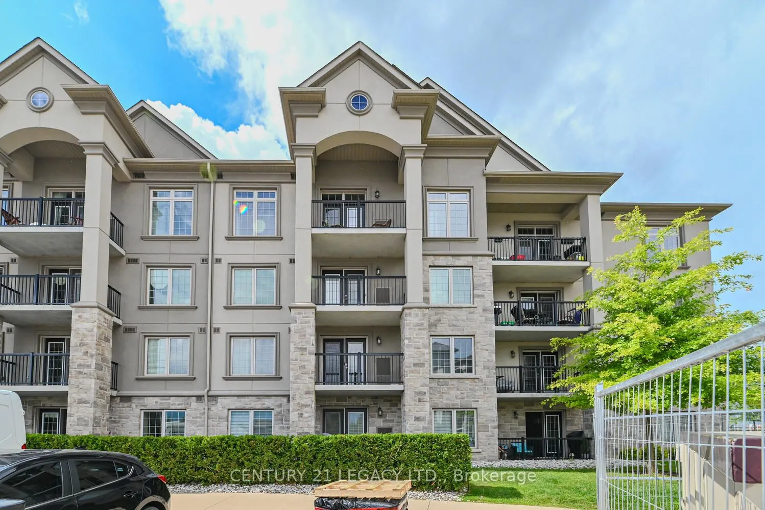 1460 Main Street E, #214