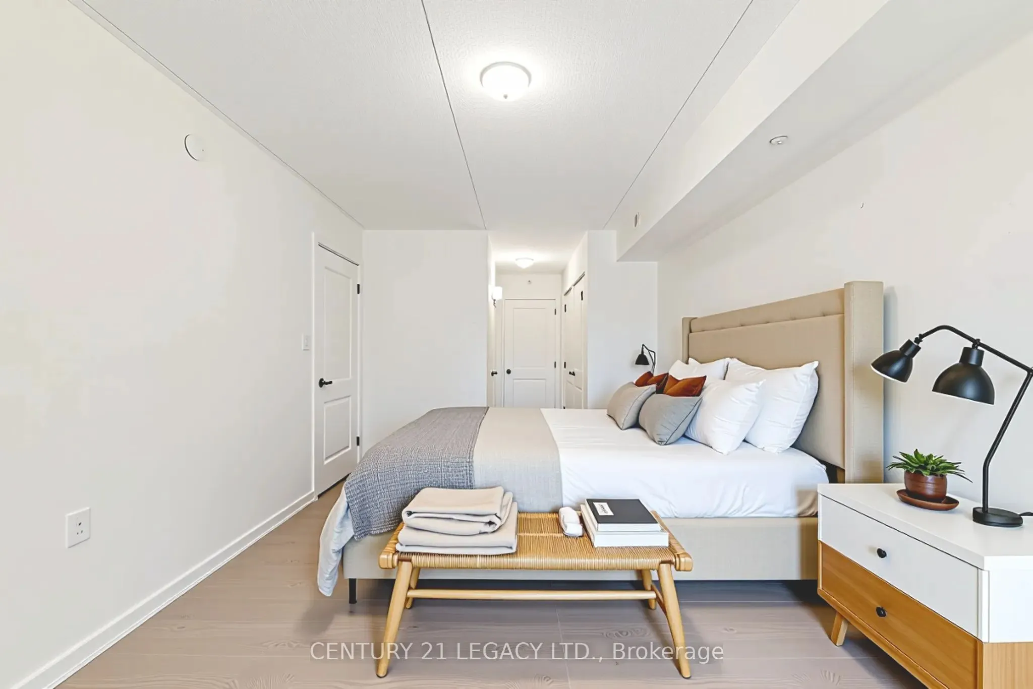 1460 Main Street E, #214