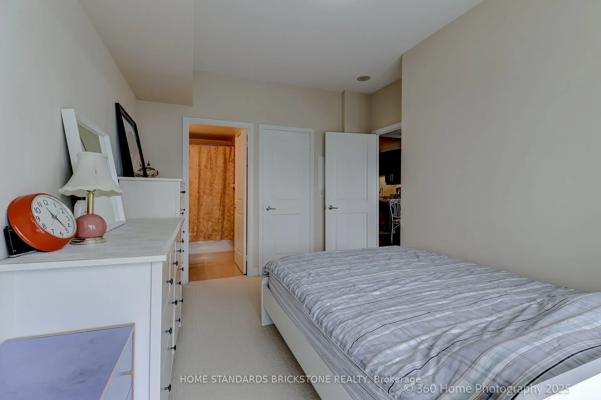 50 Absolute Avenue, #1106