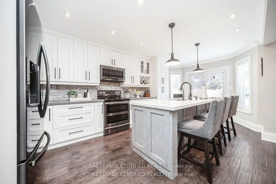 73 Headwater Road