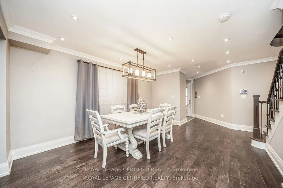 73 Headwater Road
