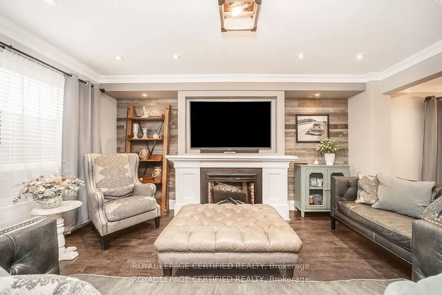 73 Headwater Road