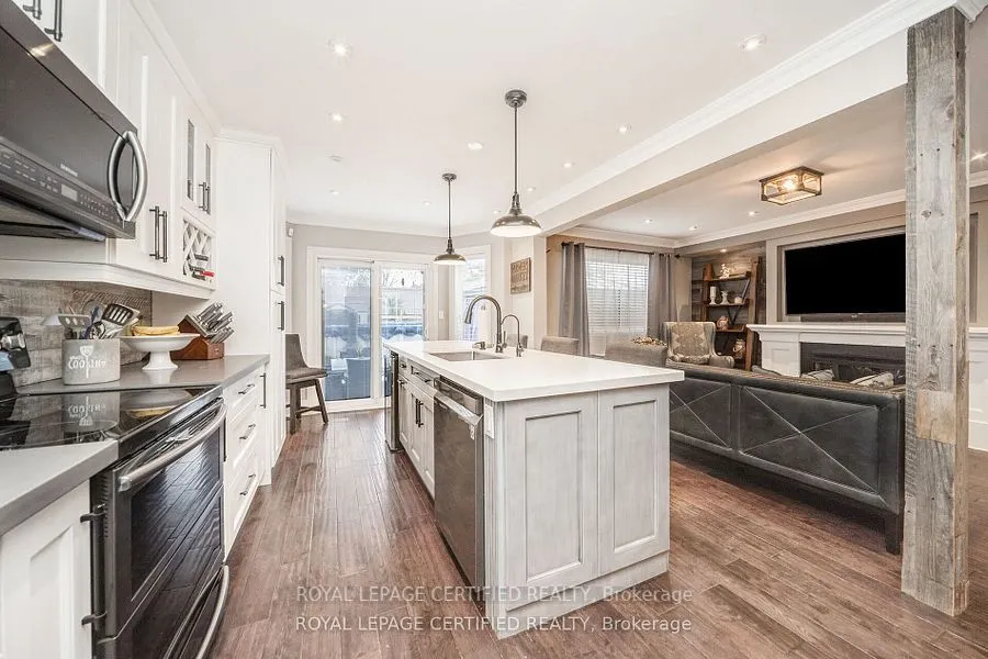 73 Headwater Road