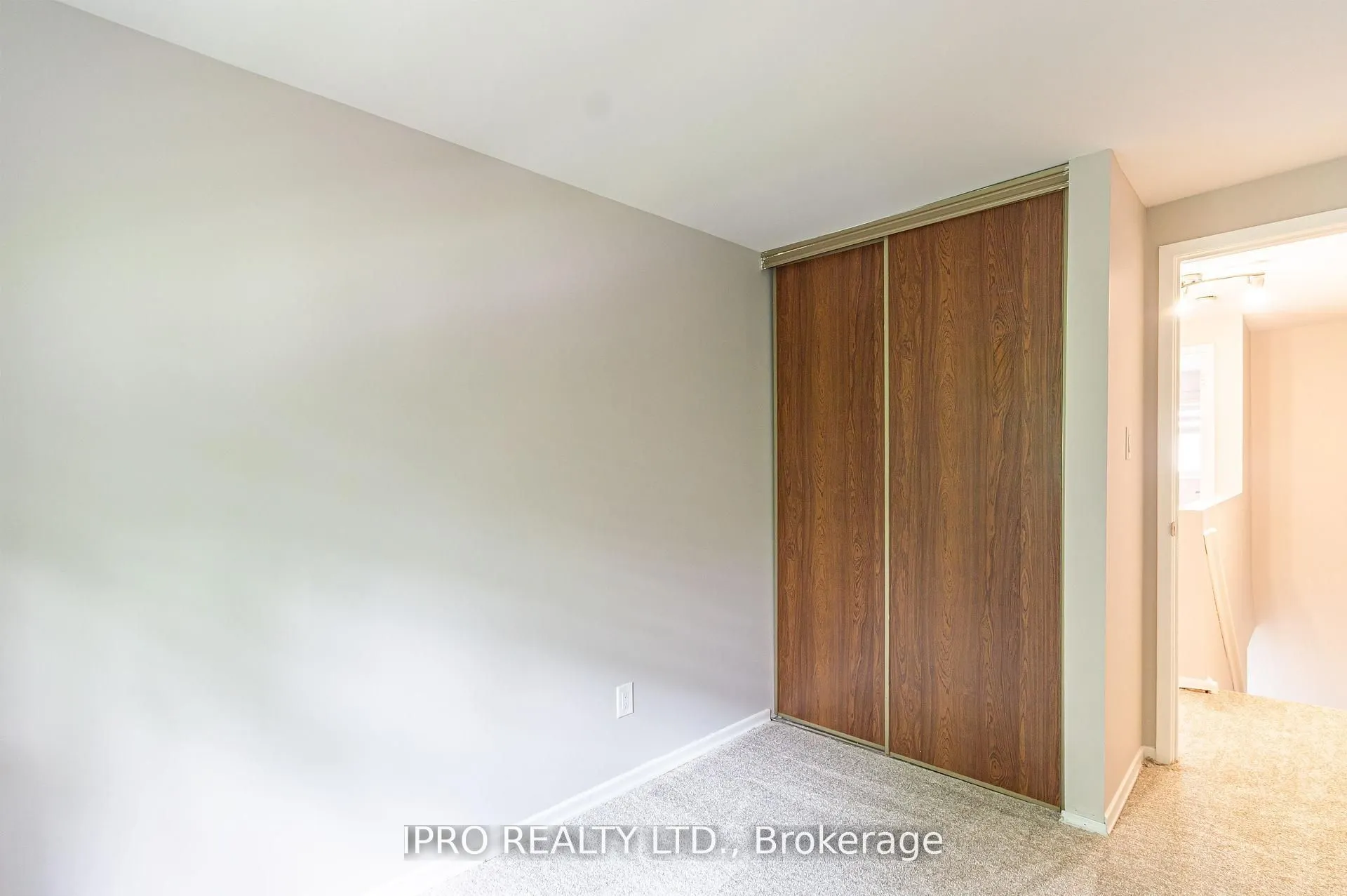 16 Franklin Court, #11