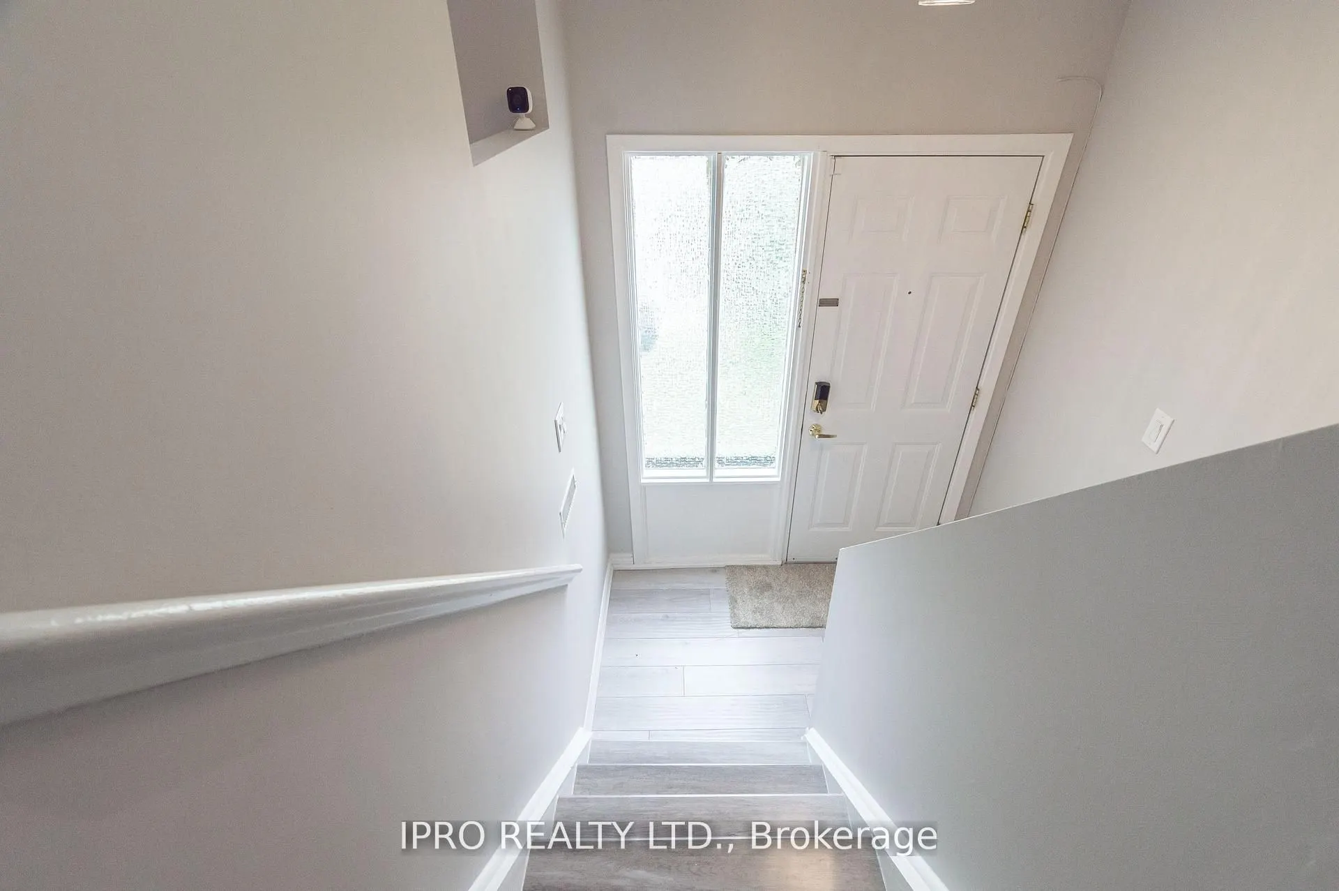 16 Franklin Court, #11