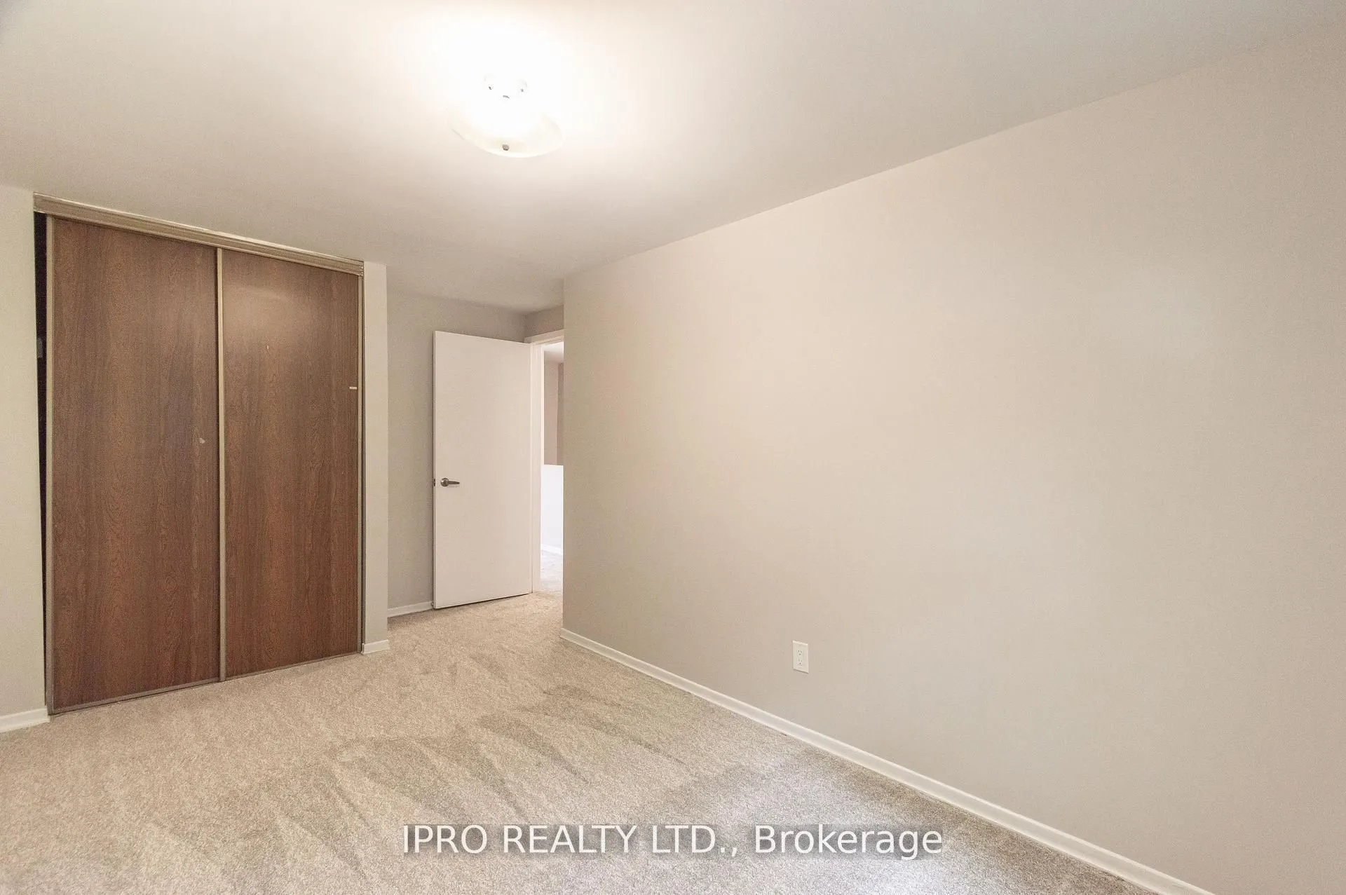 16 Franklin Court, #11