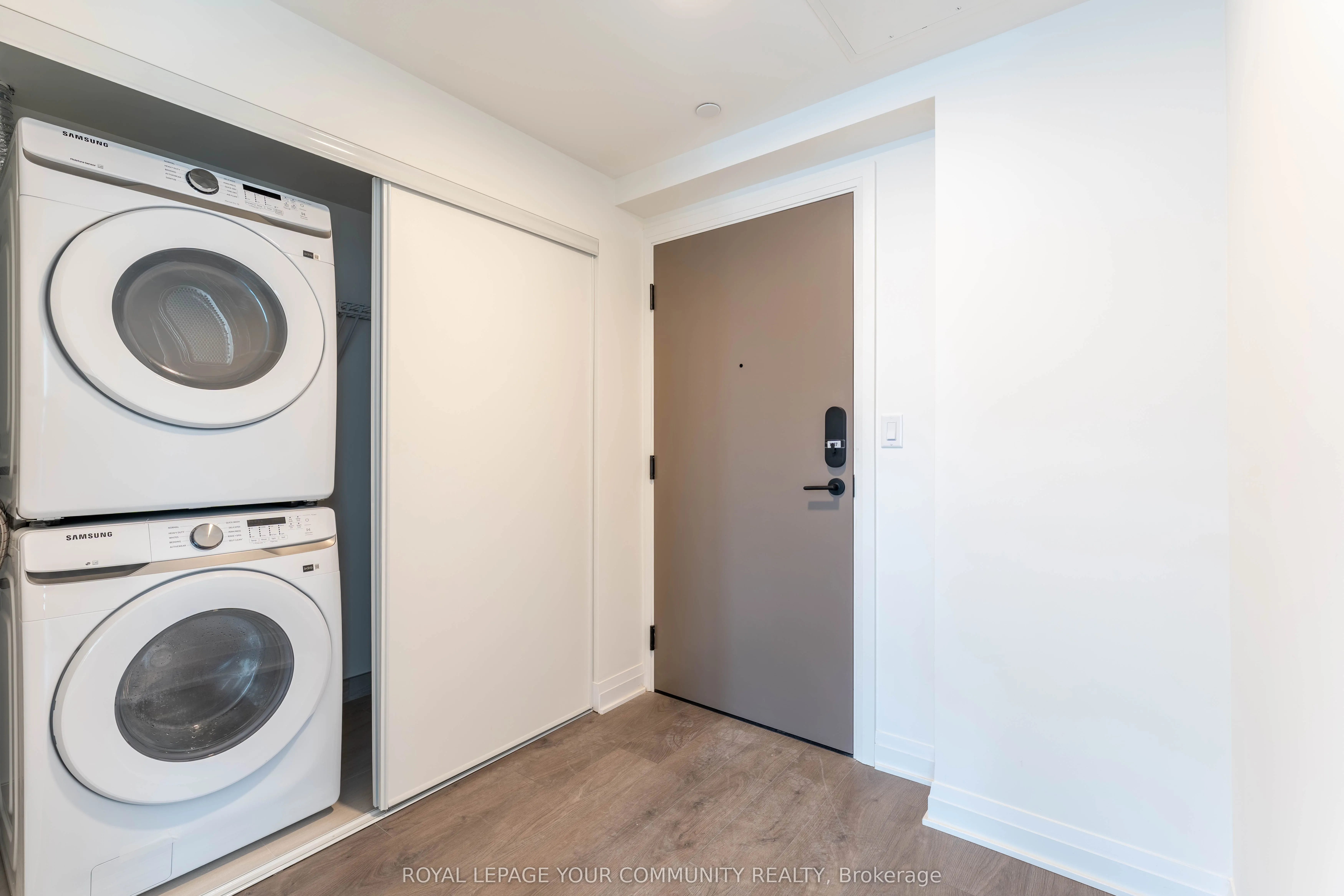 4015 The Exchange, #1507