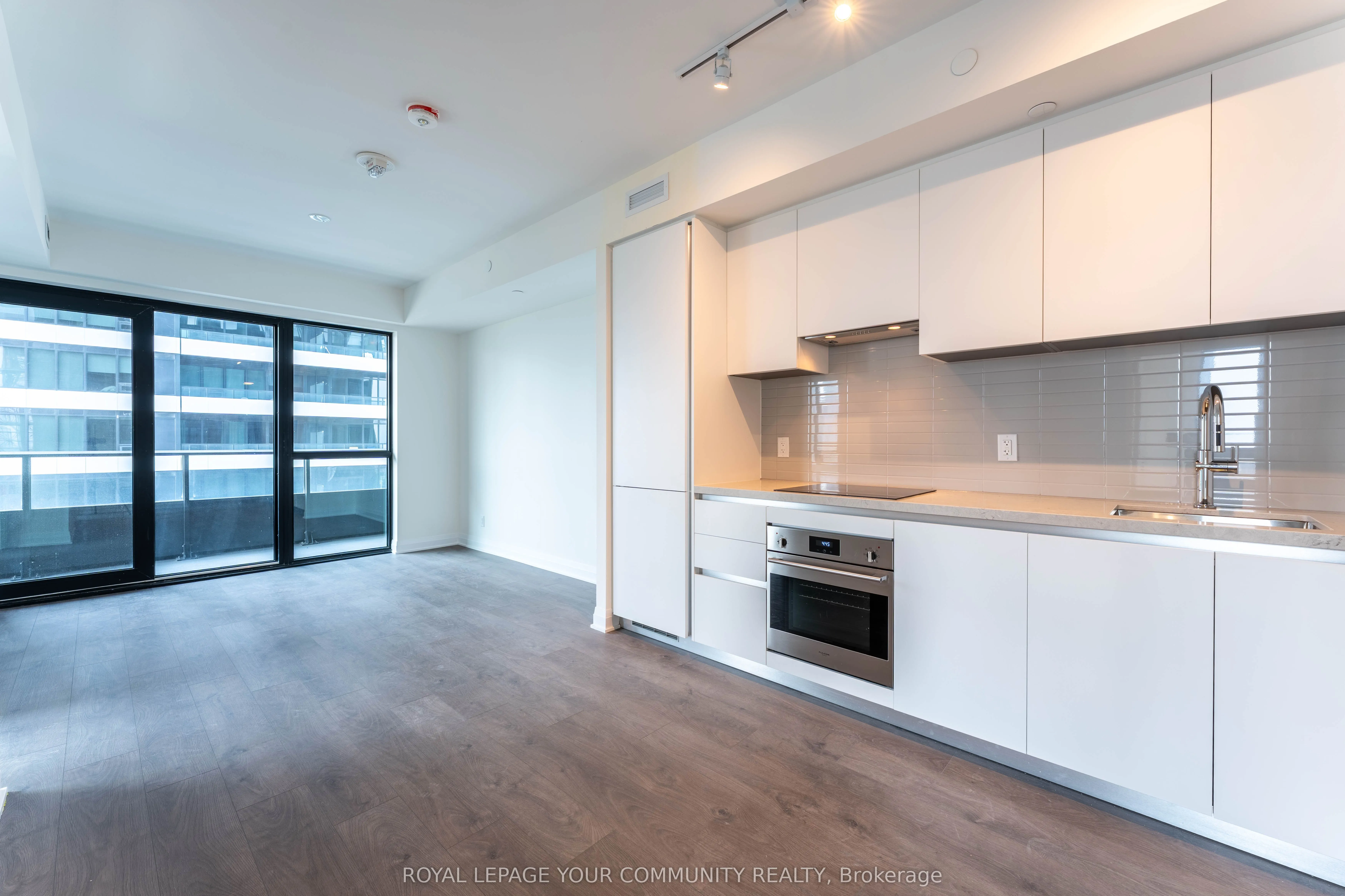 4015 The Exchange, #1507