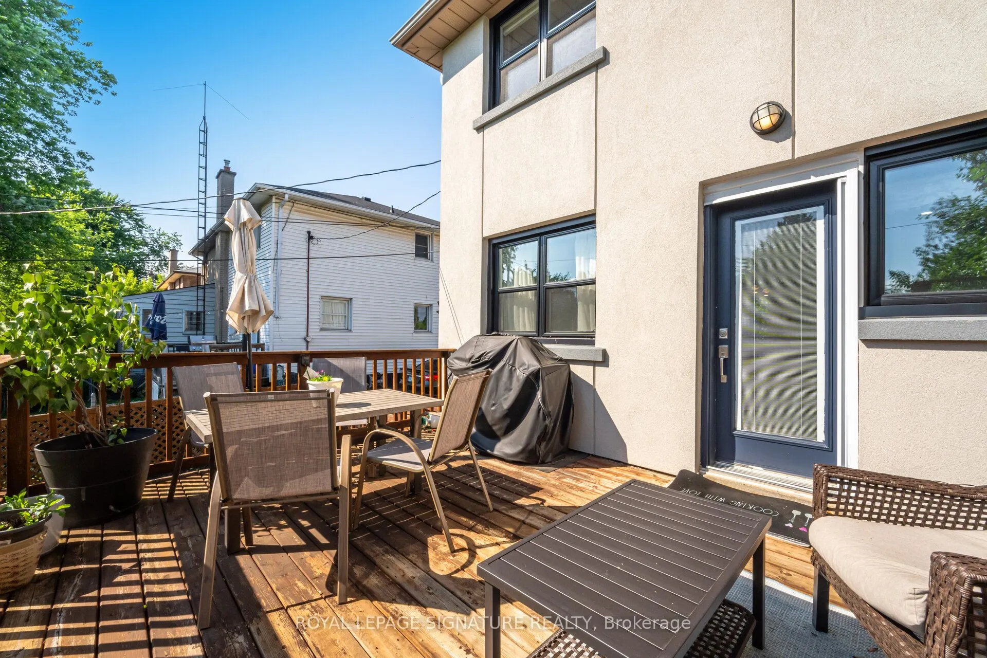 596 Appleby Line