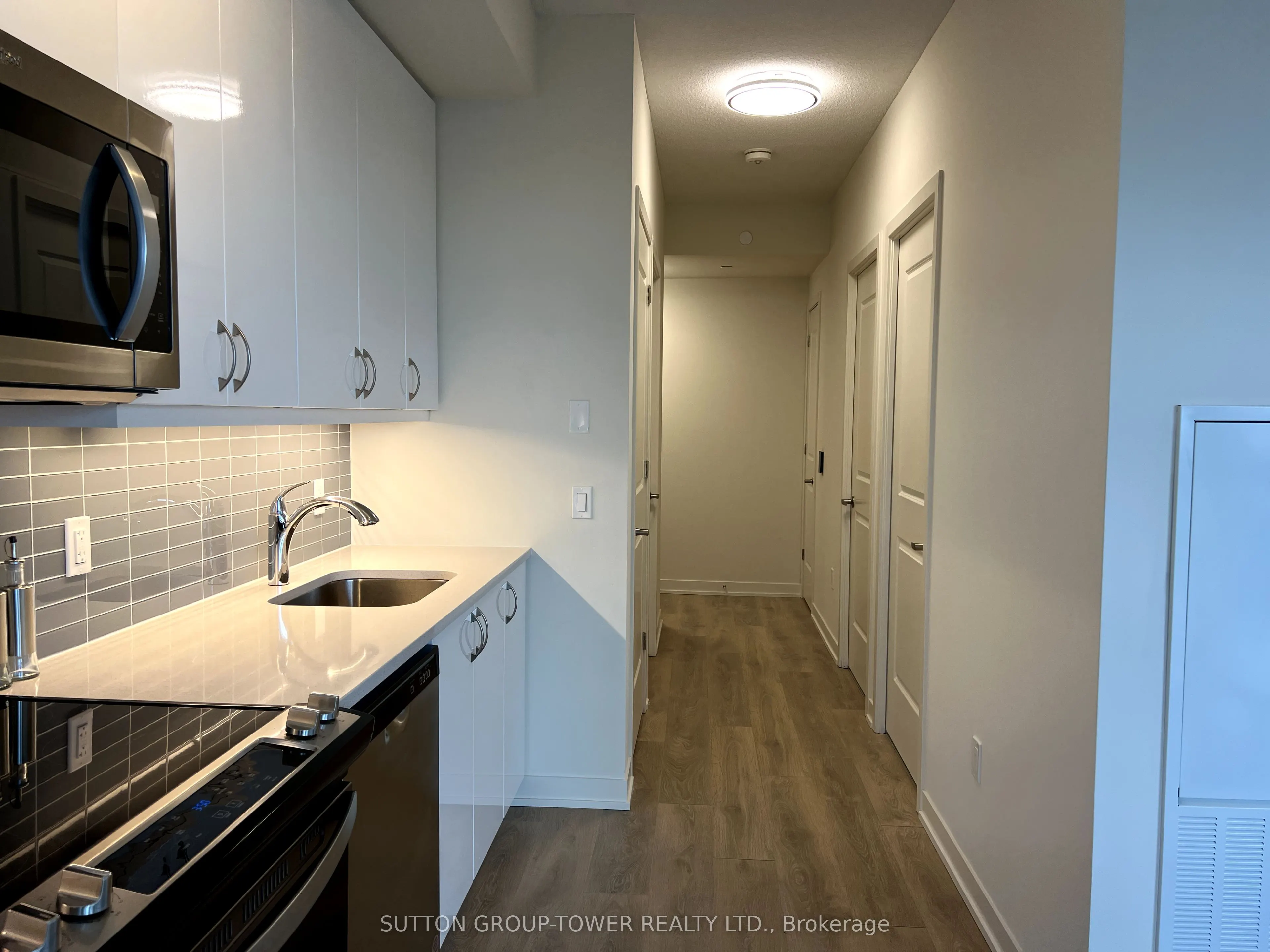 38 Annie Craig Drive, #811