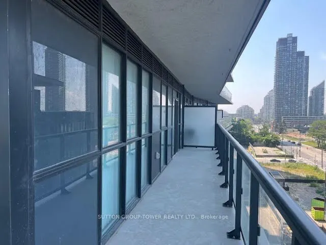 38 Annie Craig Drive, #811