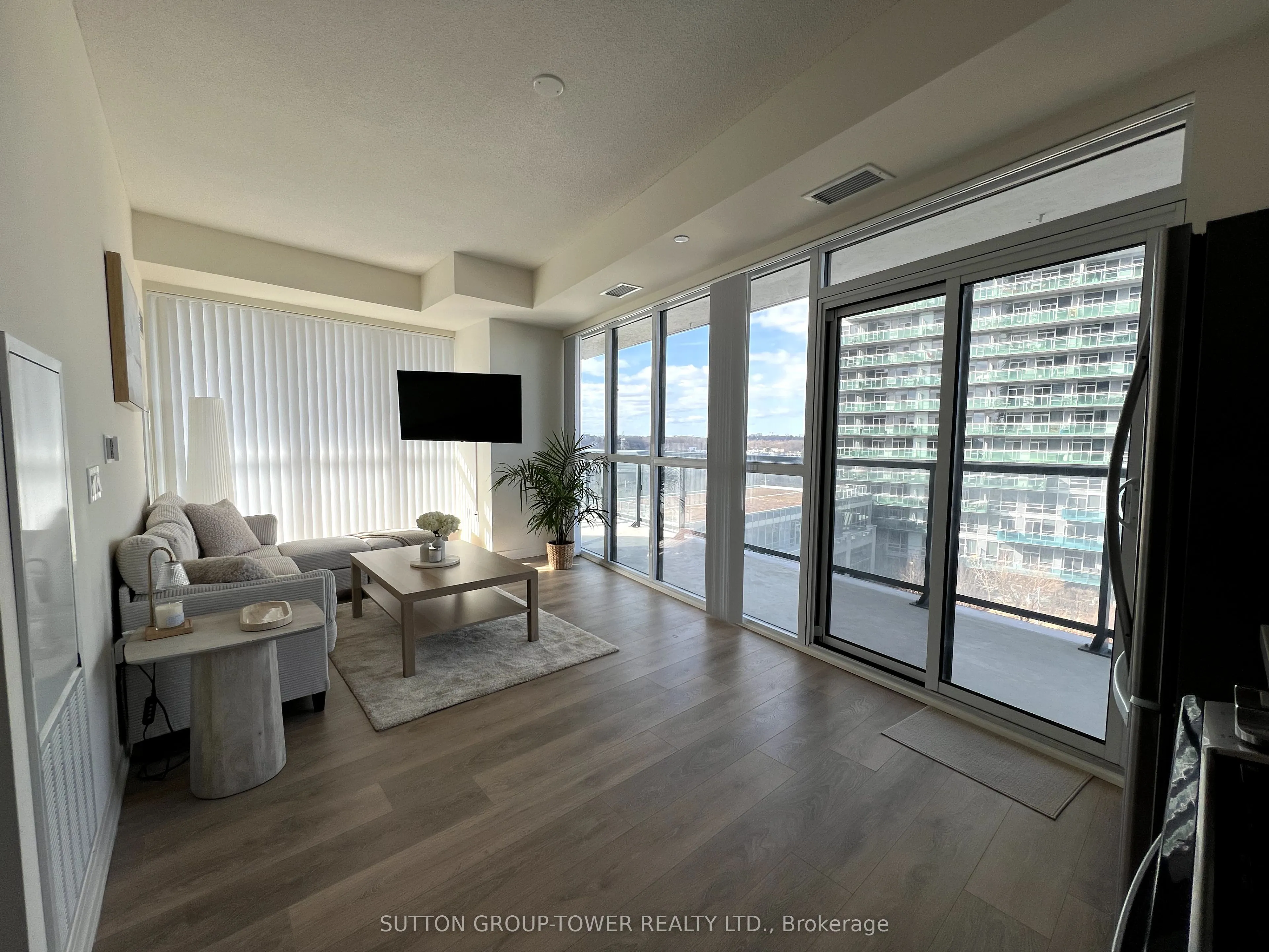 38 Annie Craig Drive, #811