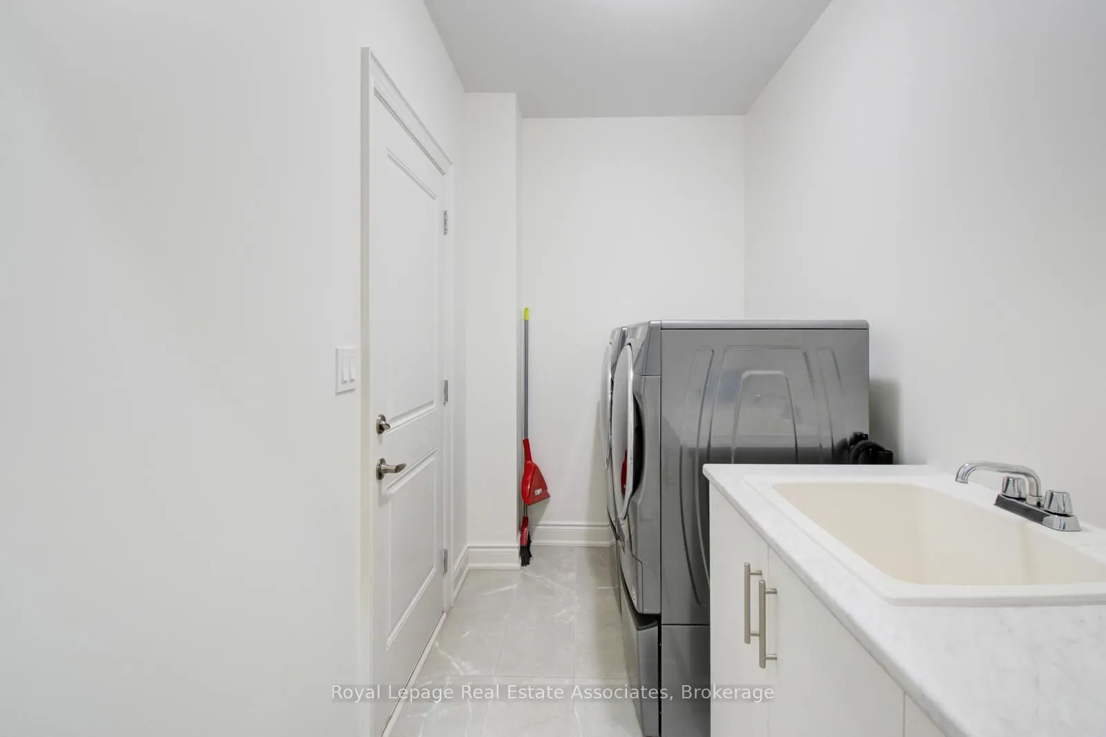 27 Quinton Ridge