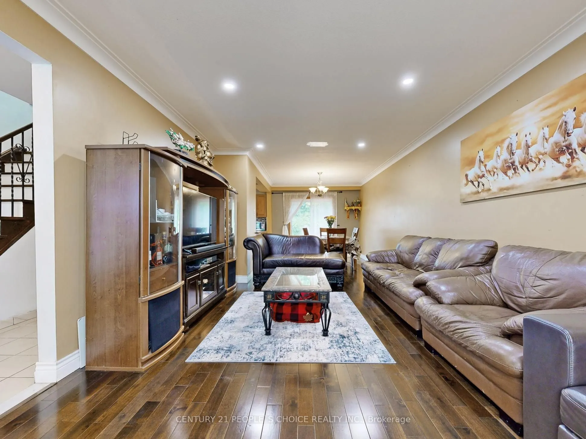 37 Foxrun Avenue