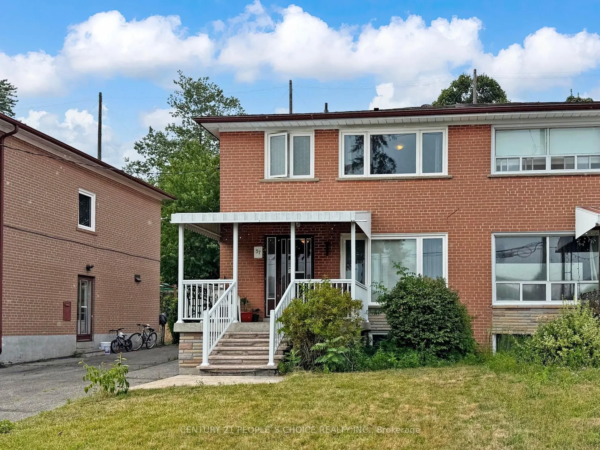 37 Foxrun Avenue